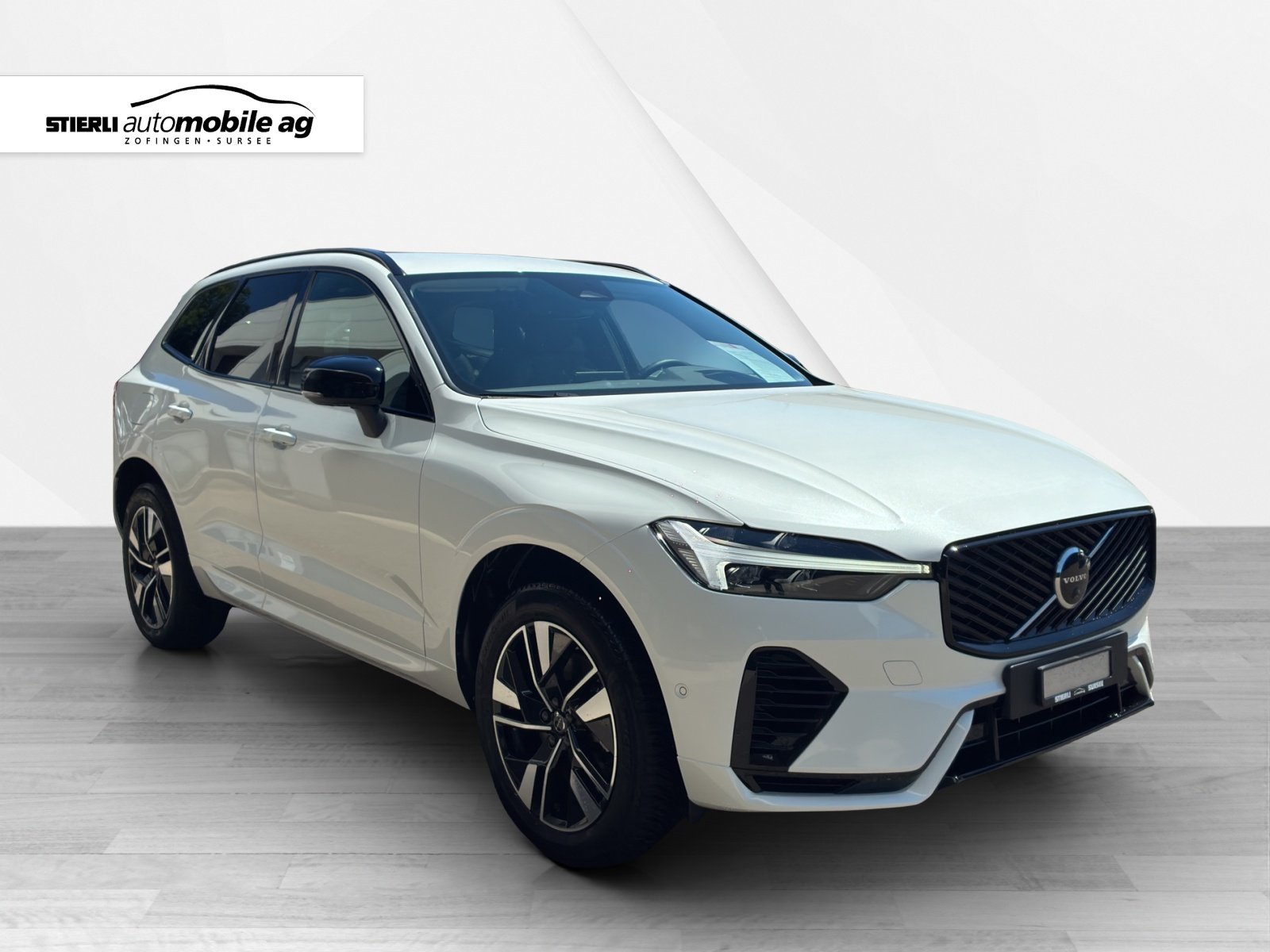 VOLVO XC60 2.0 T6 TE Plus Dark eAWD, Hybride Rechargeable Essence/Électricité, Occasion / Utilisé, Automatique - 3