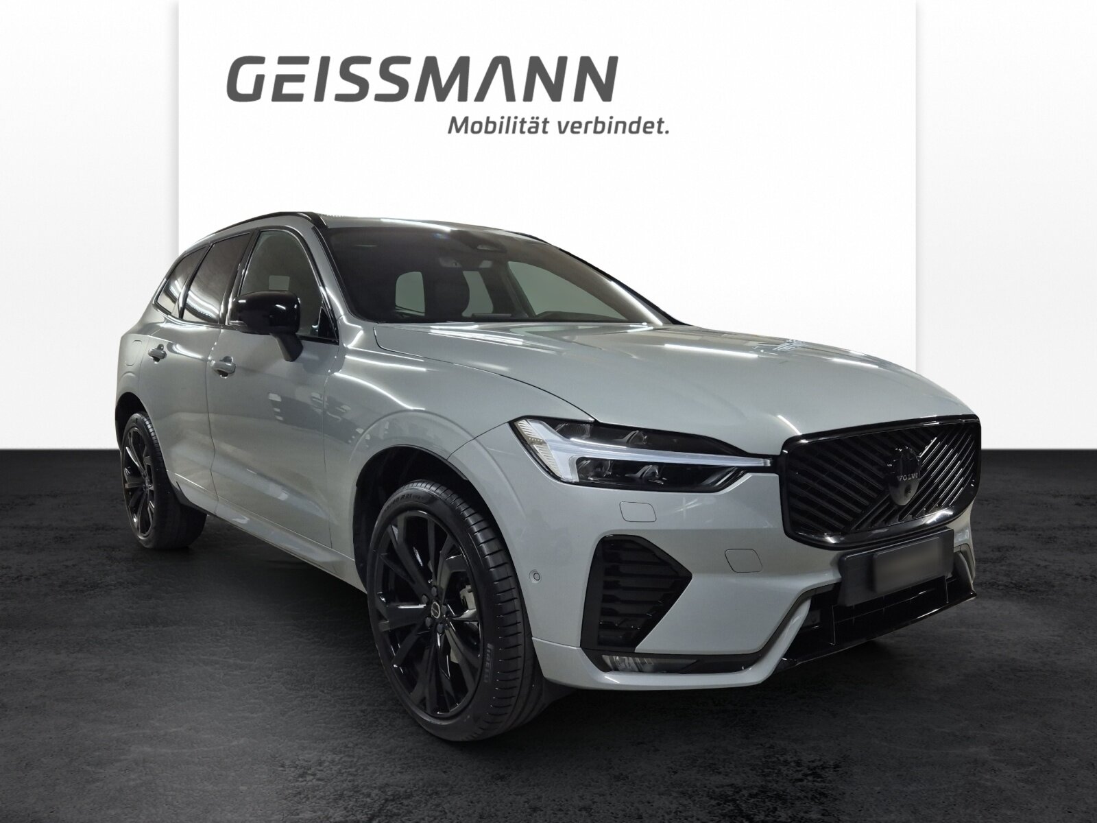 VOLVO XC60 2.0 B5 MH Black Edition AWD, Mild-Hybrid Petrol/Electric, Second hand / Used, Automatic - 2