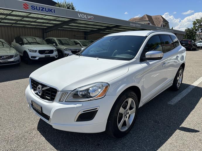 VOLVO XC60 2.4 D4 R-Design AWD, Diesel, Occasion / Gebraucht, Automatik