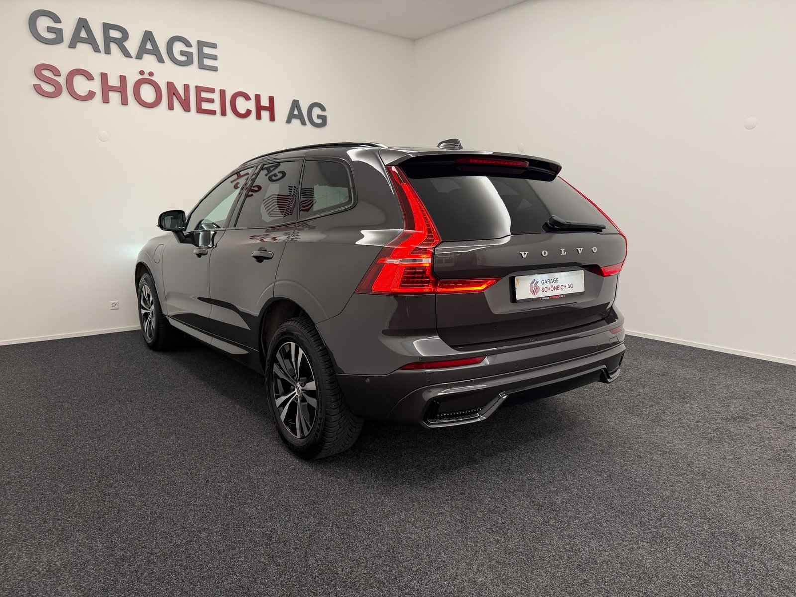 VOLVO XC60 2.0 T6 TE R-Design eAWD, Plug-in-Hybrid Benzin/Elektro, Occasion / Gebraucht, Automatik - 7