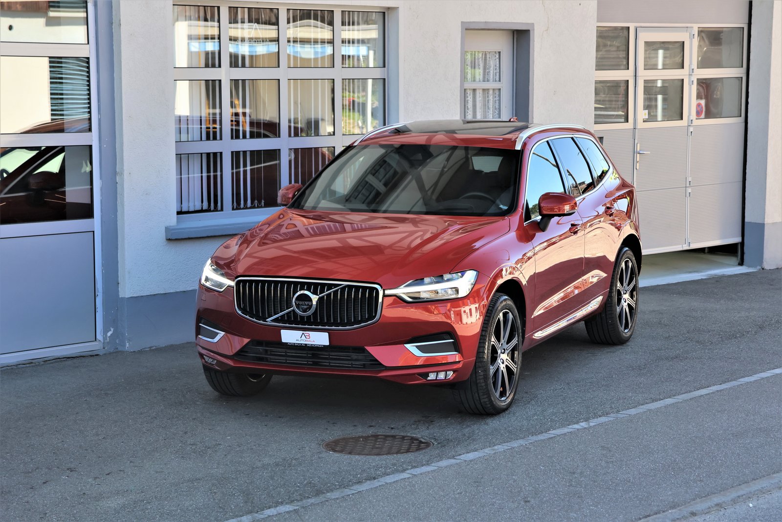 VOLVO XC60 T5 AWD Inscription Geartronic (CH) + 2.4T AHK