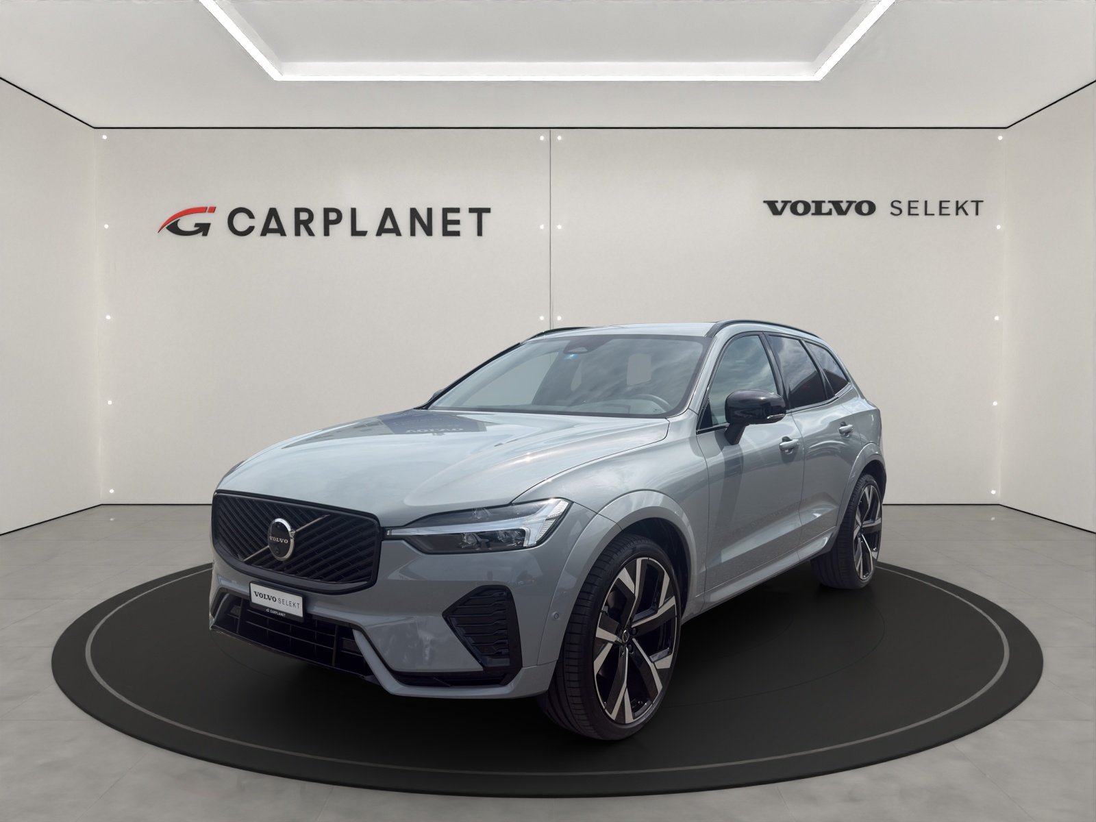 VOLVO XC60 2.0 B5 MH Plus Dark AWD