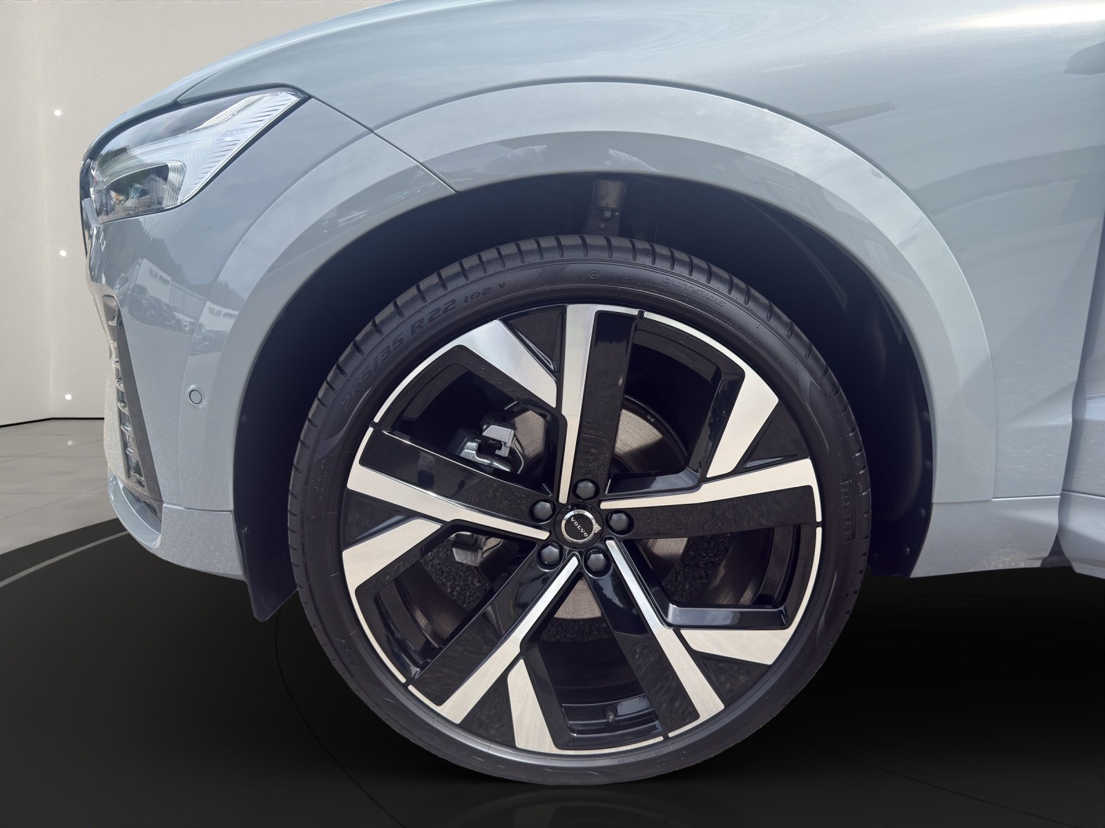 VOLVO XC60 2.0 B5 MH Plus Dark AWD, Mild-Hybrid Benzin/Elektro, Occasion / Gebraucht, Automatik - 7