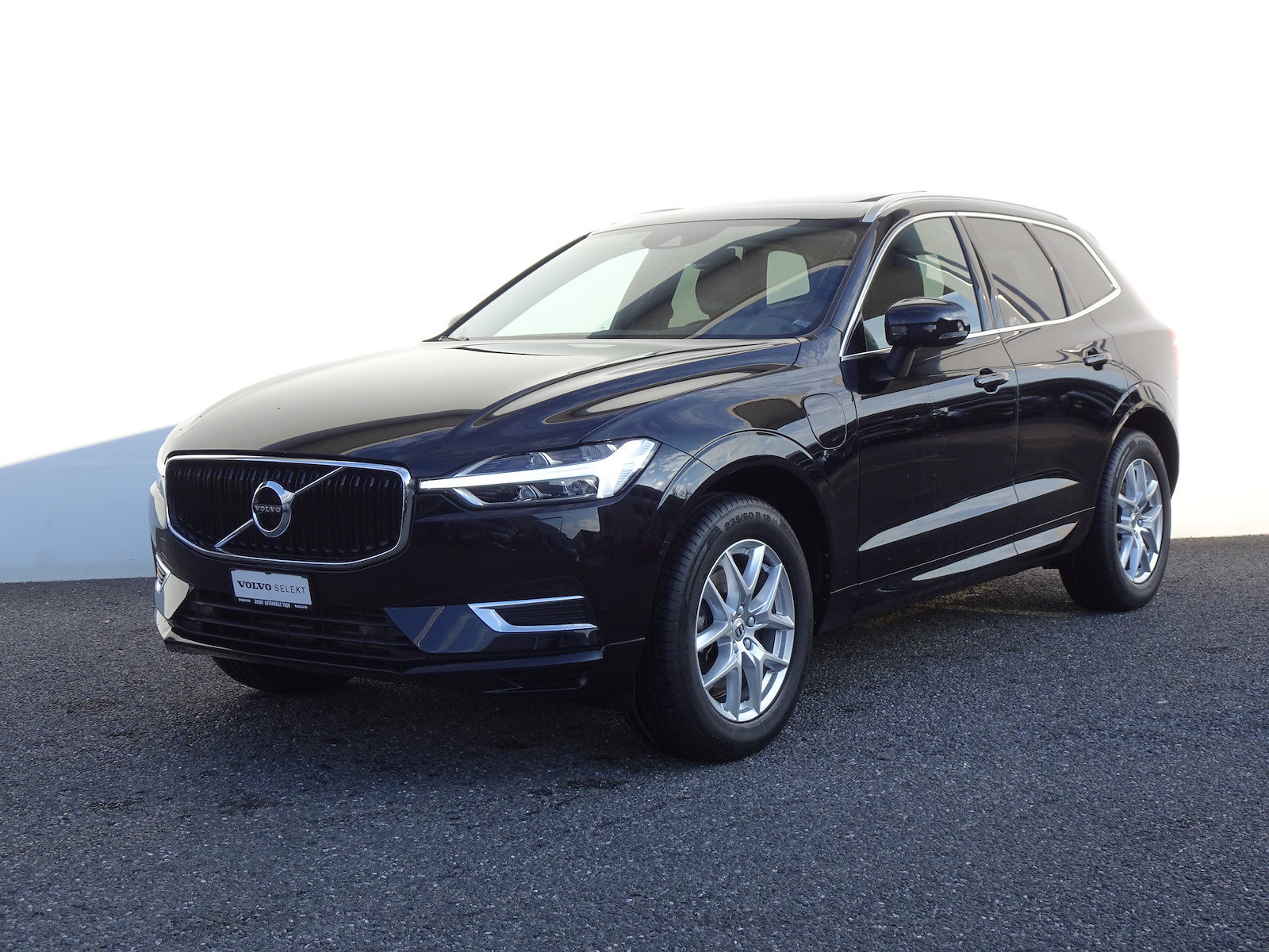 VOLVO XC60 2.0 T8 TE Momentum eAWD