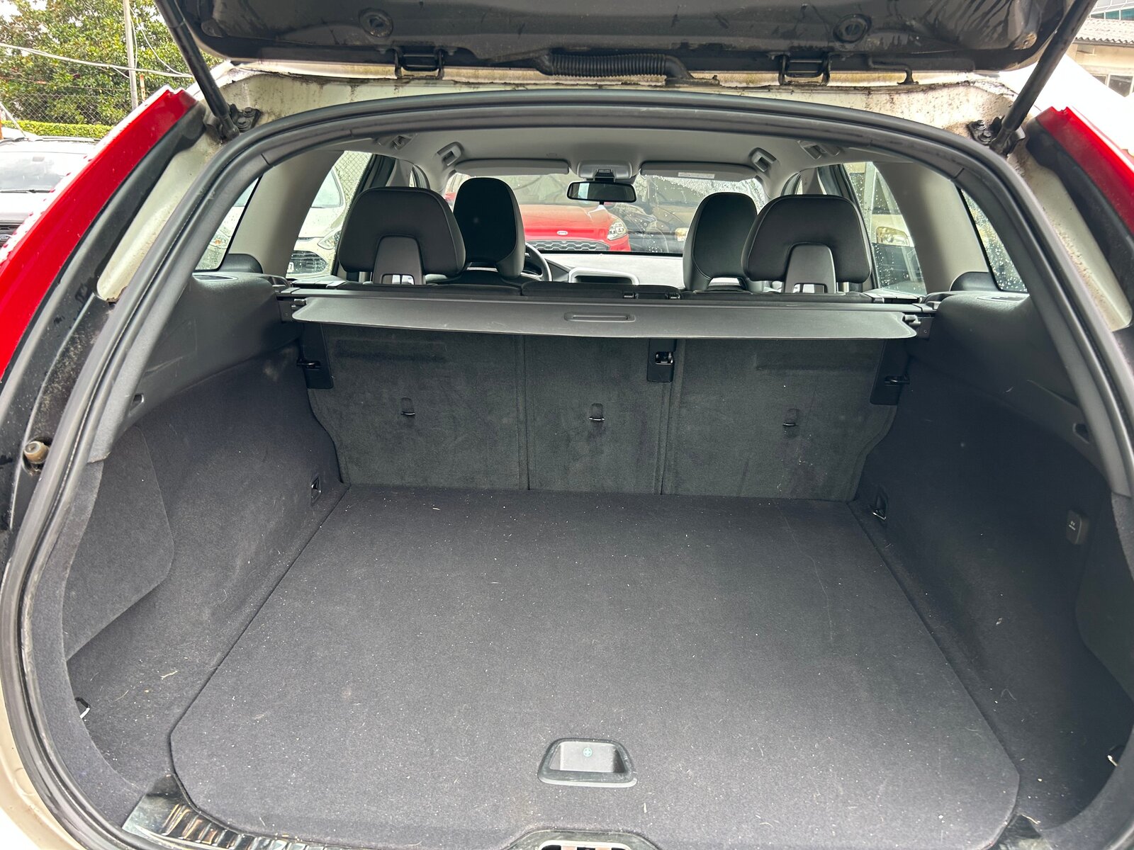 VOLVO XC60 D3 Momentum Geartronic, Diesel, Occasioni / Usate, Automatico - 3