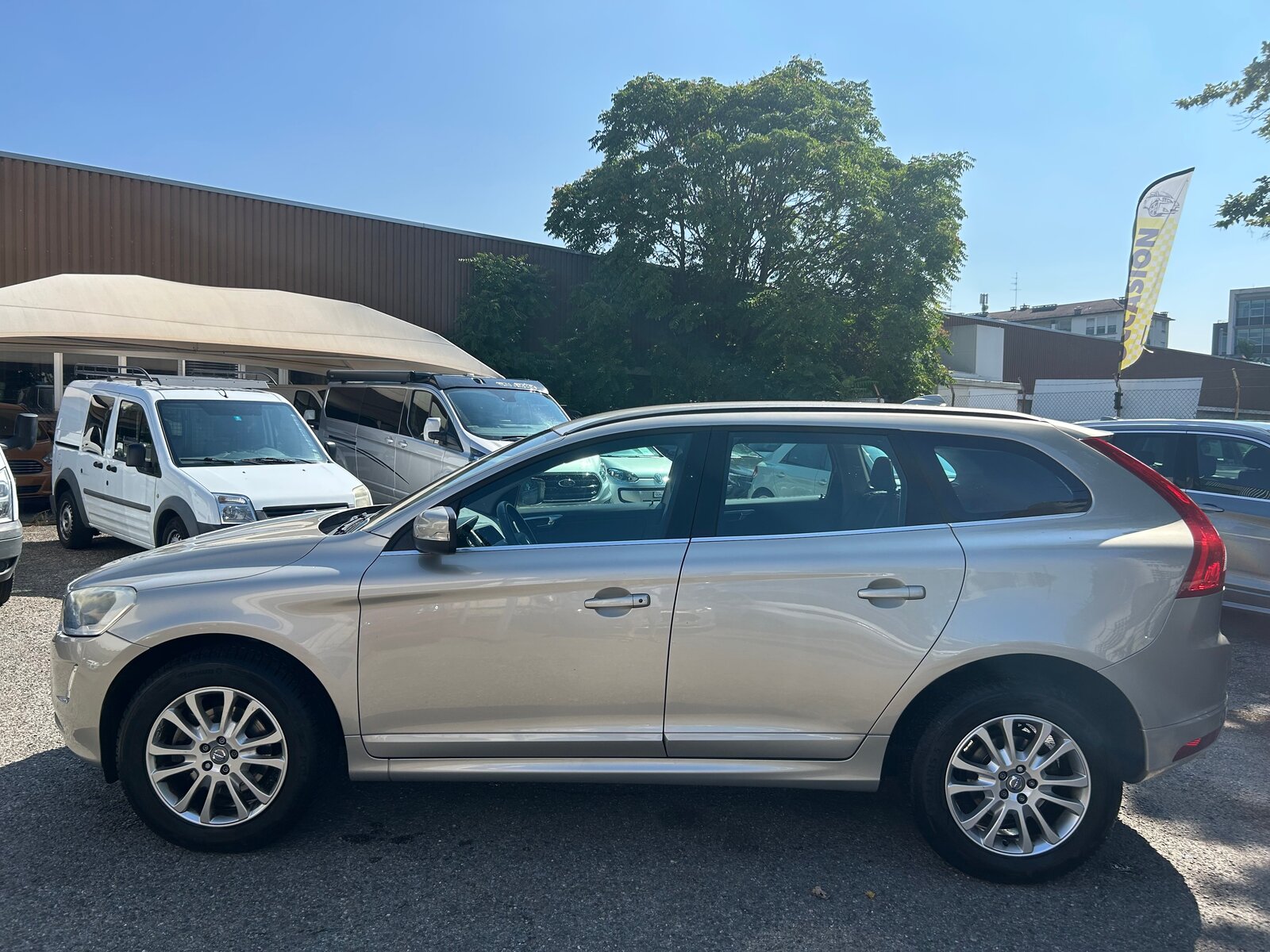 VOLVO XC60 D3 Momentum Geartronic, Diesel, Occasioni / Usate, Automatico - 5