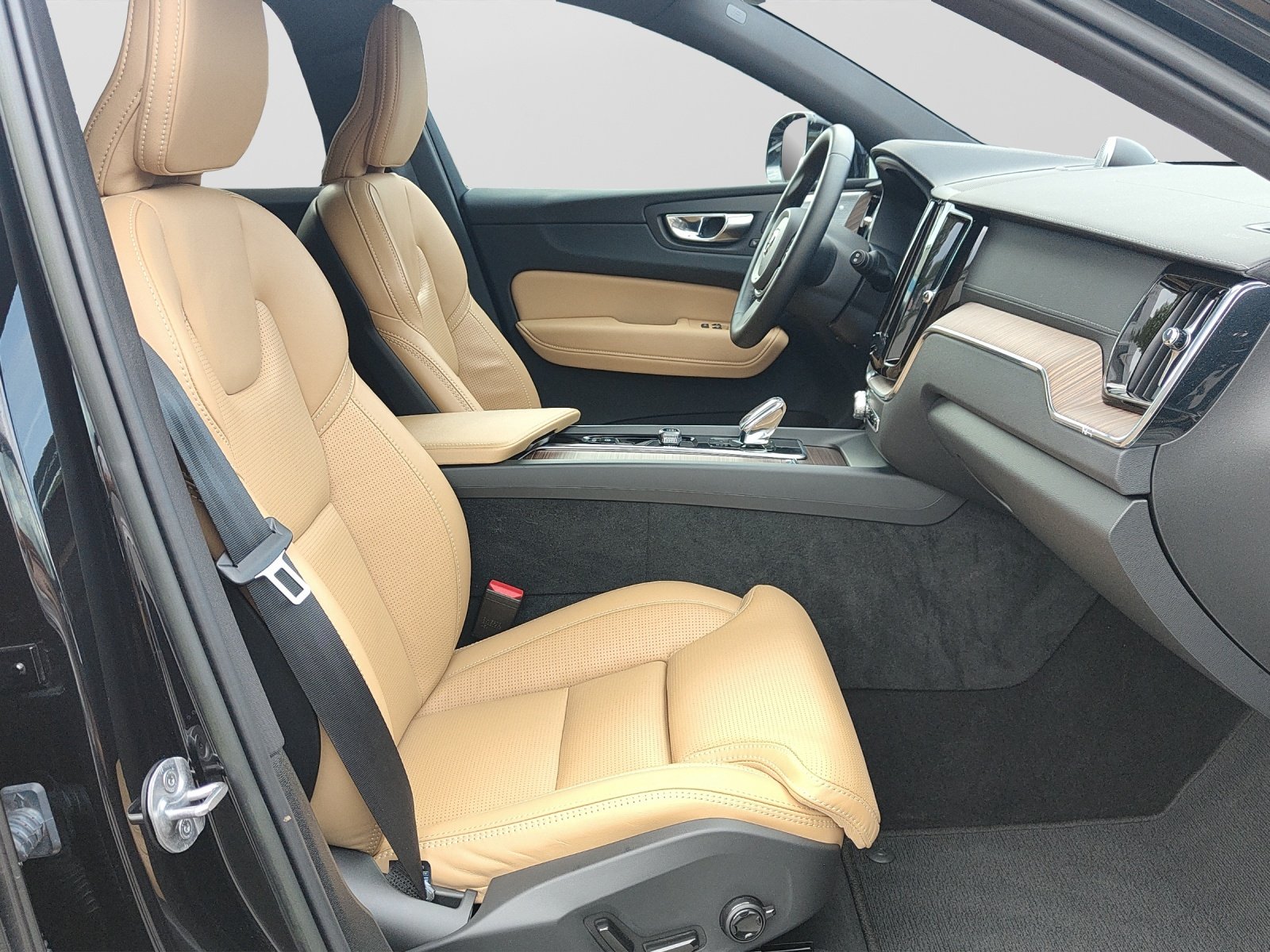 VOLVO XC60 2.0 T6 TE Ultimate Bright eAWD, Plug-in-Hybrid Benzin/Elektro, Occasion / Gebraucht, Automatik - 5