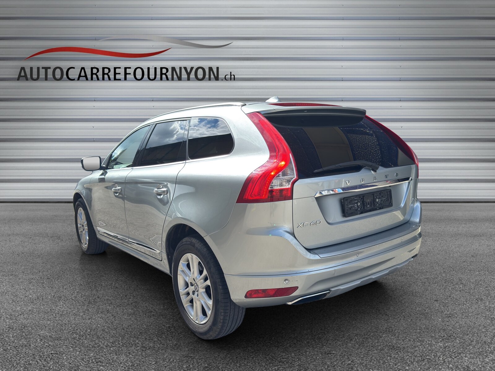 VOLVO XC60 T5 AWD Momentum Geartronic, Benzin, Occasion / Gebraucht, Automatik - 4