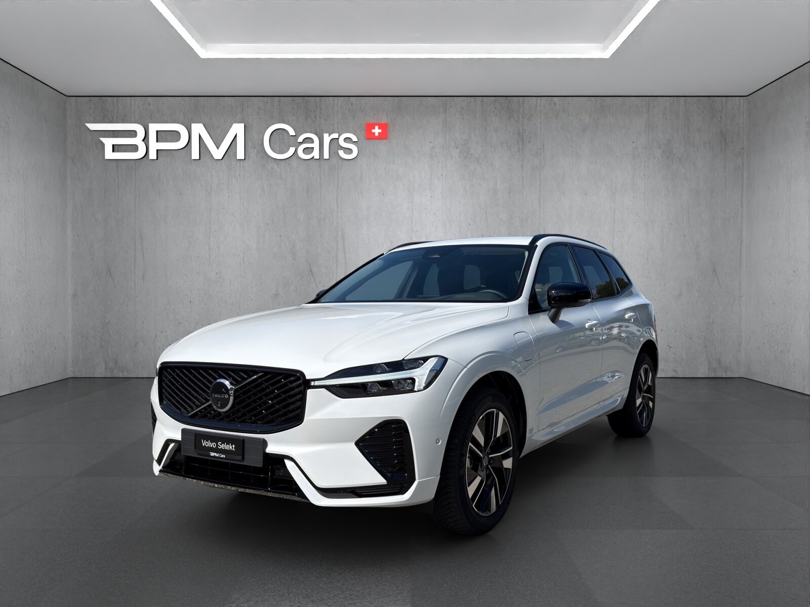 VOLVO XC60 2.0 T6 TE Plus Dark eAWD