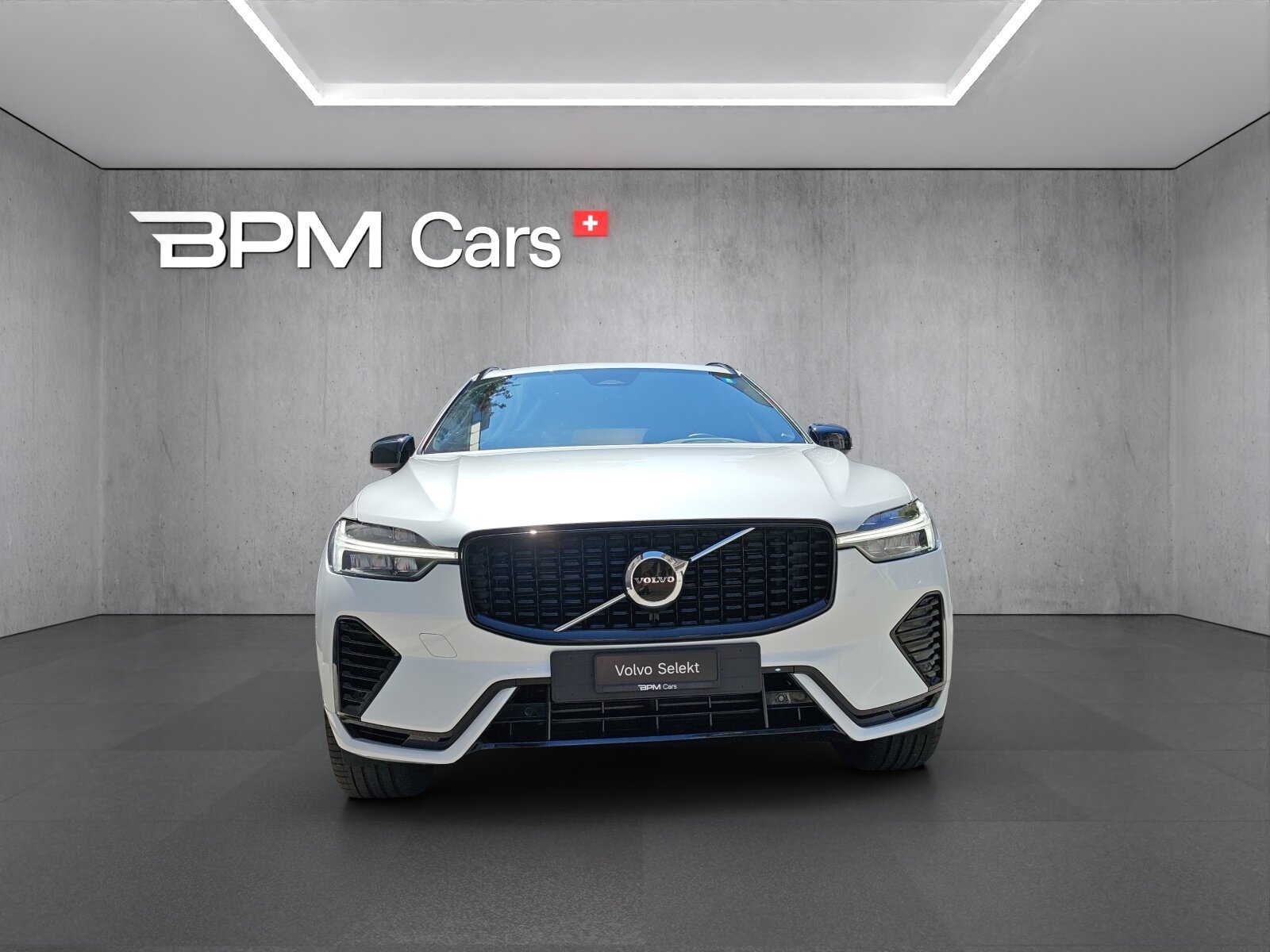 VOLVO XC60 2.0 T8 TE R-Design eAWD, Hybride Rechargeable Essence/Électricité, Occasion / Utilisé, Automatique - 2