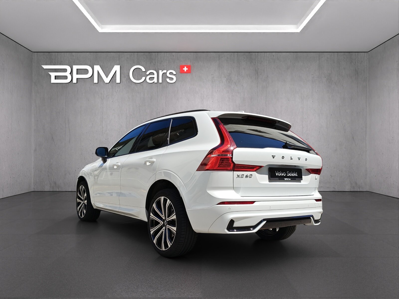 VOLVO XC60 2.0 T8 TE R-Design eAWD, Hybride Rechargeable Essence/Électricité, Occasion / Utilisé, Automatique - 4