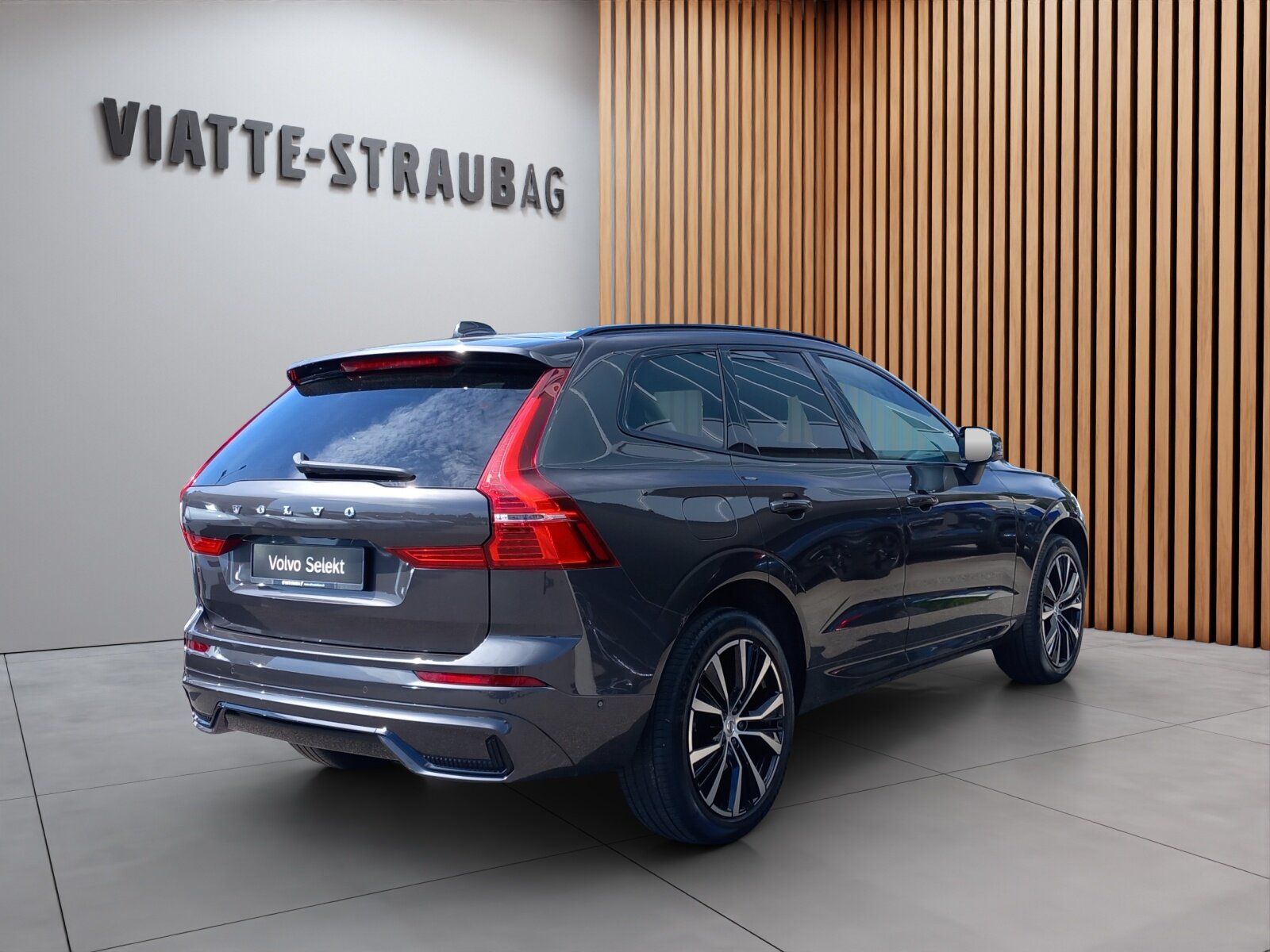 VOLVO XC60 2.0 B4 MH Plus Dark AWD, Hybride Leggero Diesel/Elettrica, Occasioni / Usate, Automatico - 2