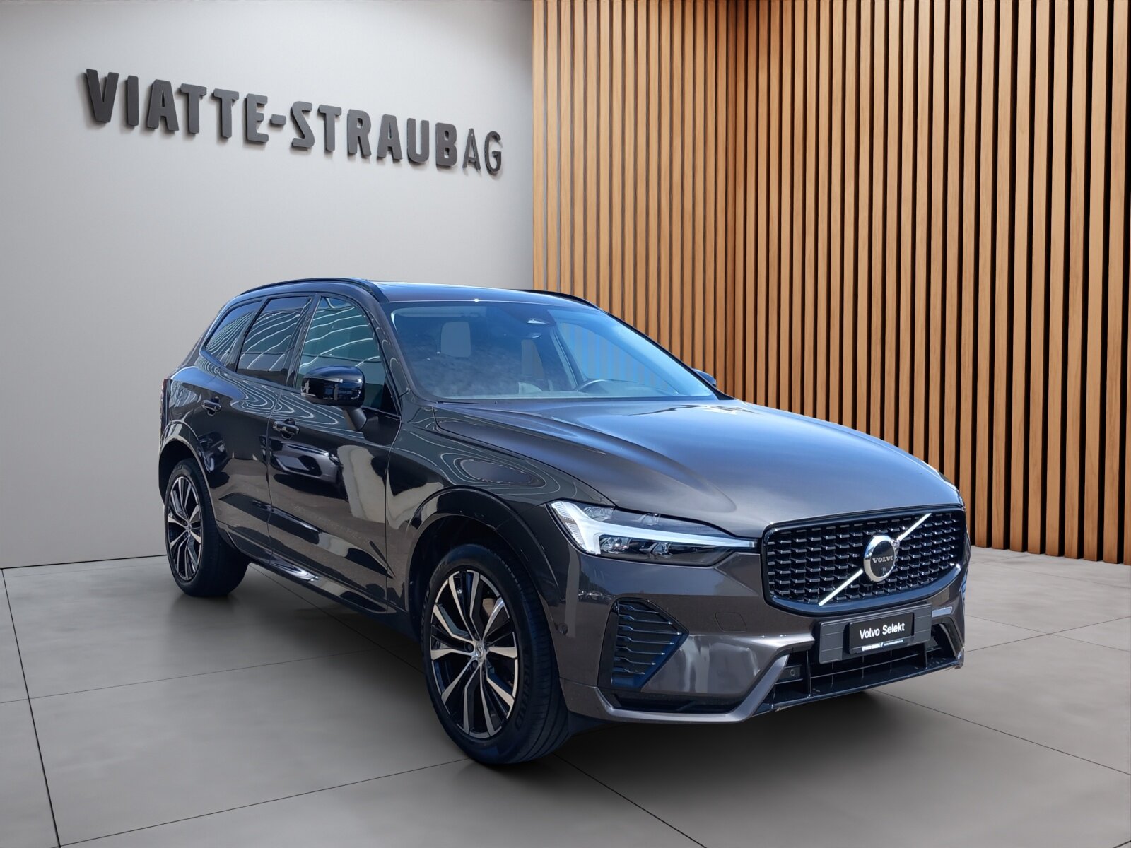 VOLVO XC60 2.0 B4 MH Plus Dark AWD, Hybride Leggero Diesel/Elettrica, Occasioni / Usate, Automatico - 3