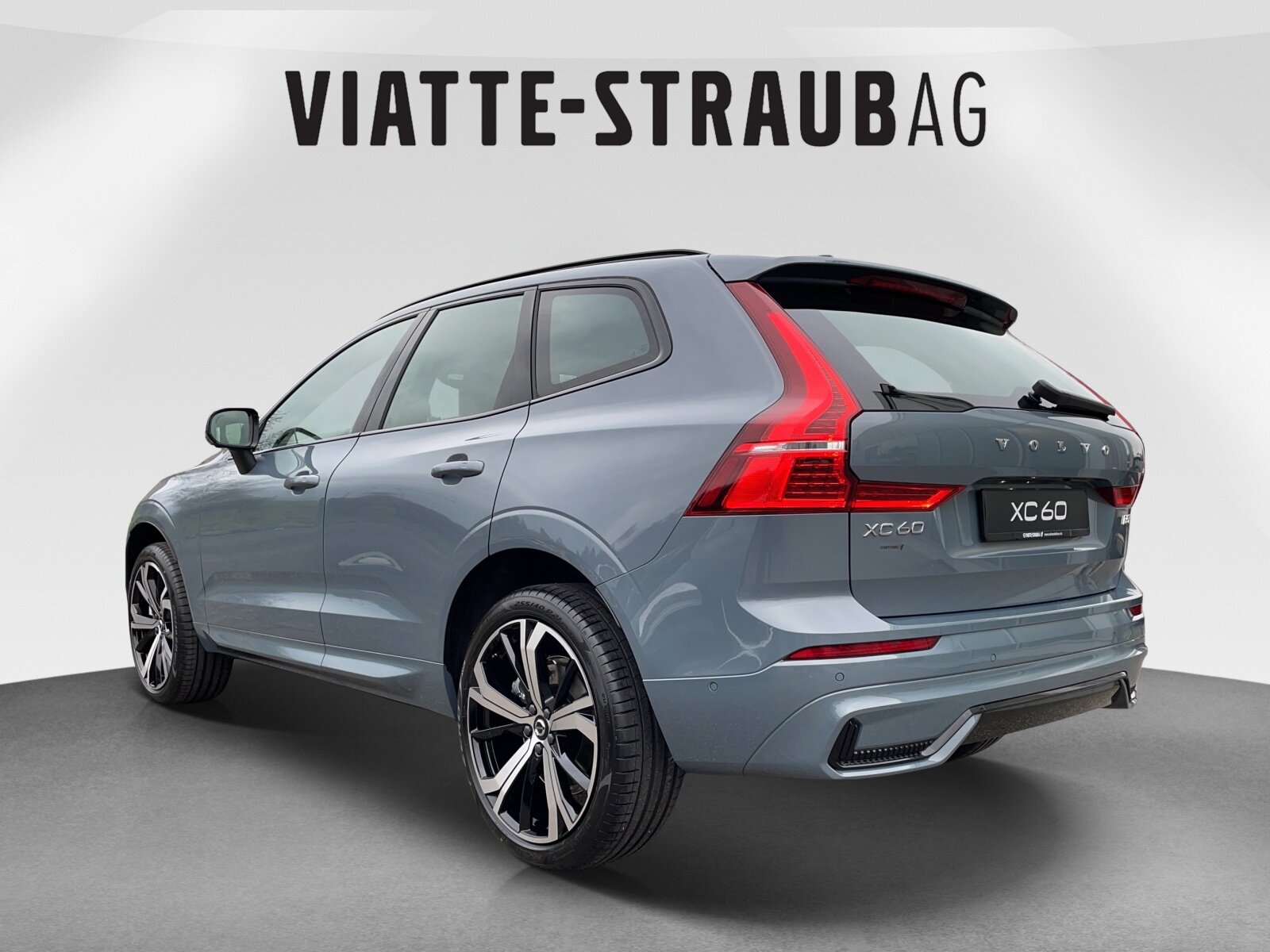 VOLVO XC60 2.0 B5 MH Plus Dark AWD, Hybride Leggero Benzina/Elettrica, Occasioni / Usate, Automatico - 3