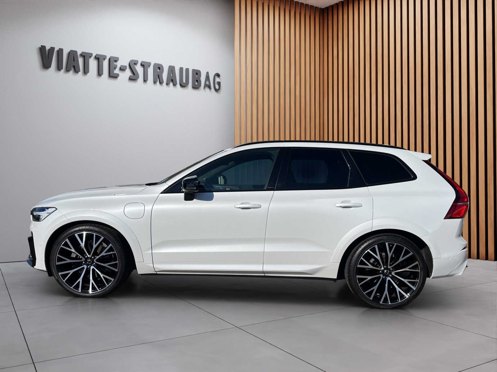 VOLVO XC60 2.0 T8 TE Ultimate Dark eAWD, Plug-in-Hybrid Benzina/Elettrica, Occasioni / Usate, Automatico - 2
