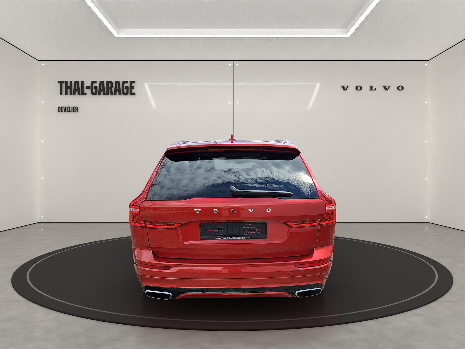 VOLVO XC60 2.0 D5 R-Design AWD, Diesel, Occasion / Gebraucht, Automatik - 4