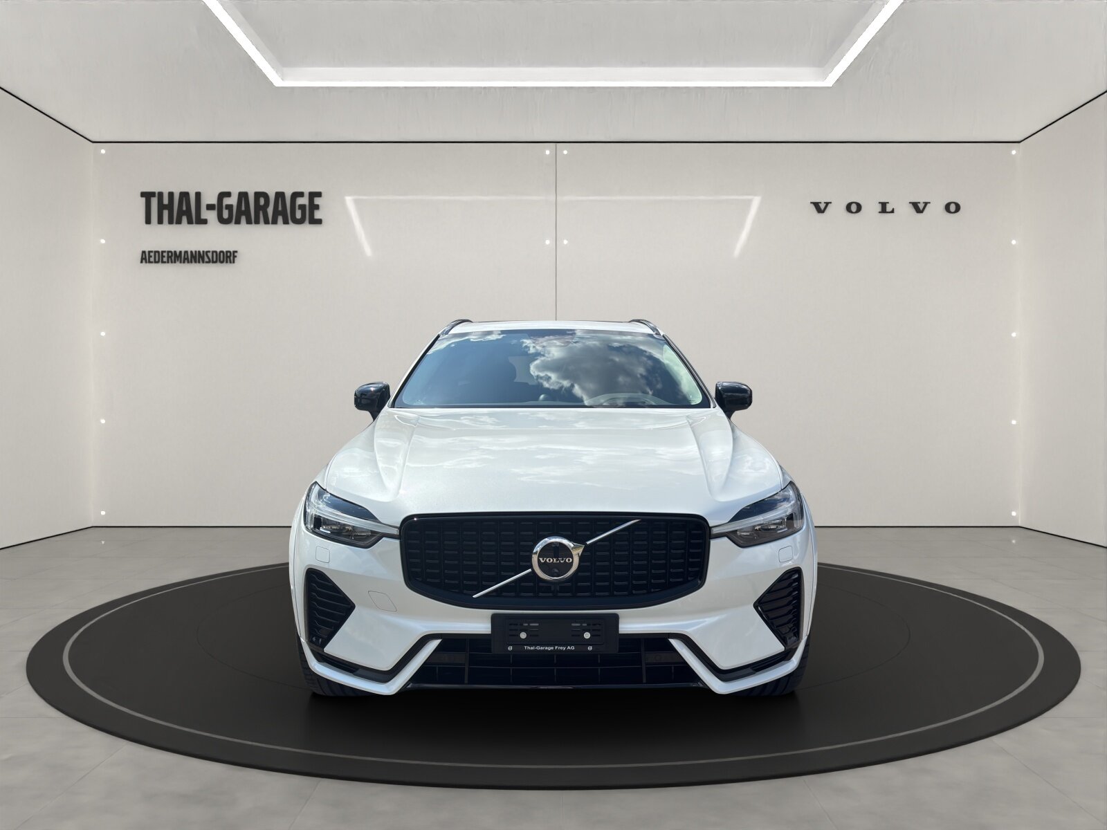 VOLVO XC60 2.0 T6 TE Ultimate Dark eAWD, Plug-in-Hybrid Petrol/Electric, Second hand / Used, Automatic - 2