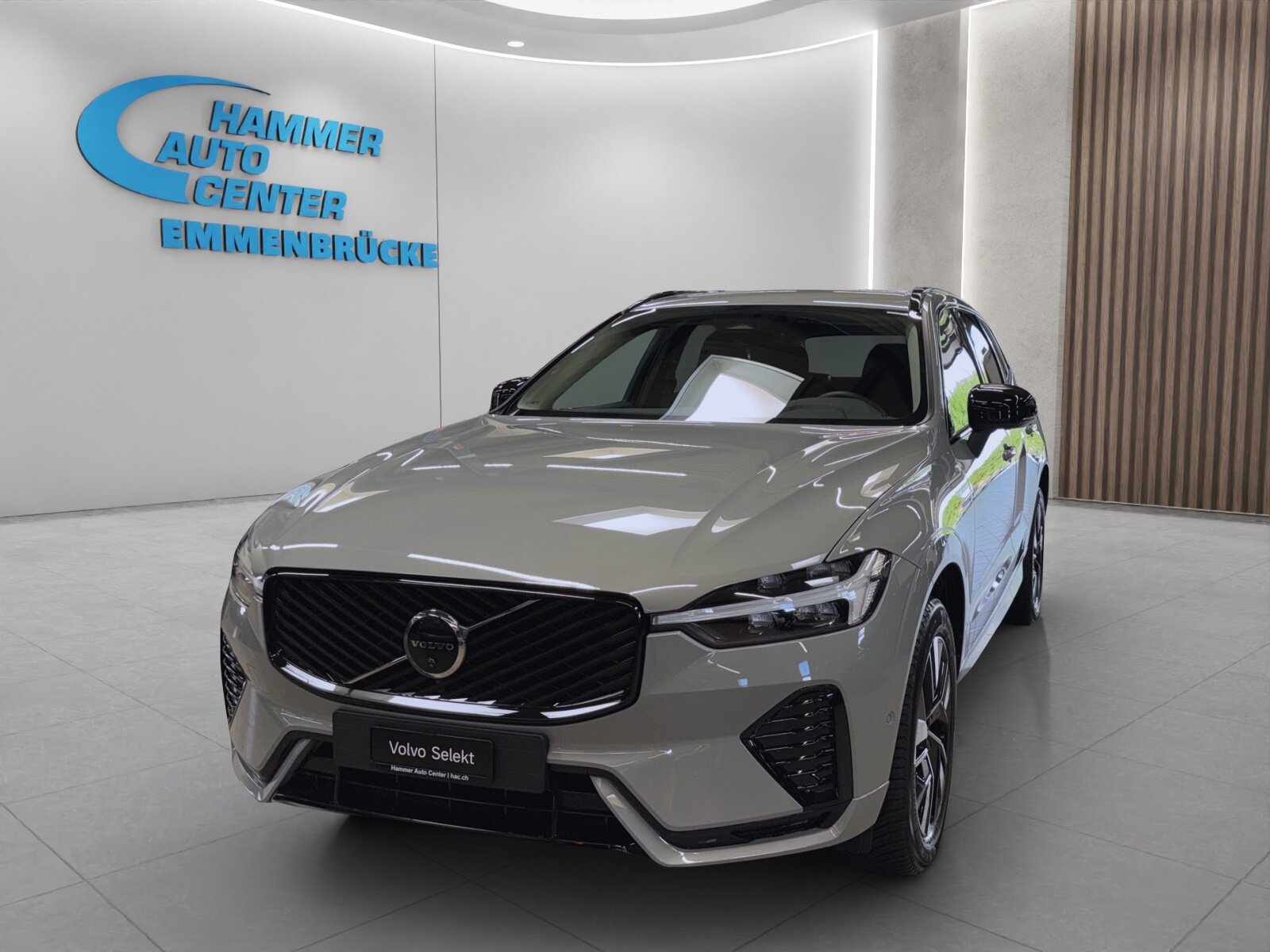 VOLVO XC60 2.0 B5 MH Plus Dark AWD