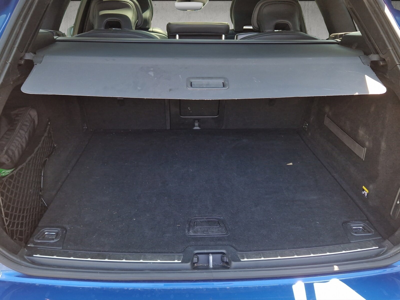 VOLVO XC60 2.0 T6 R-Design AWD, Benzin, Occasion / Gebraucht, Automatik - 3