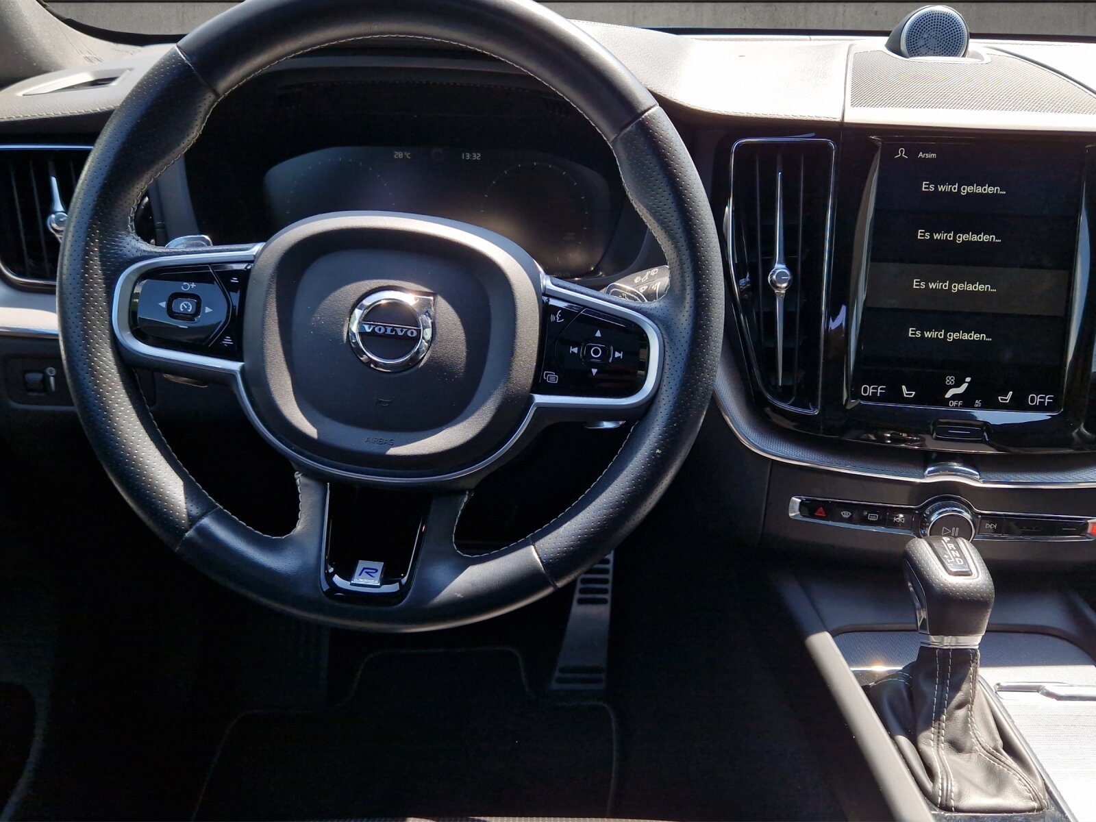 VOLVO XC60 2.0 T6 R-Design AWD, Benzin, Occasion / Gebraucht, Automatik - 7