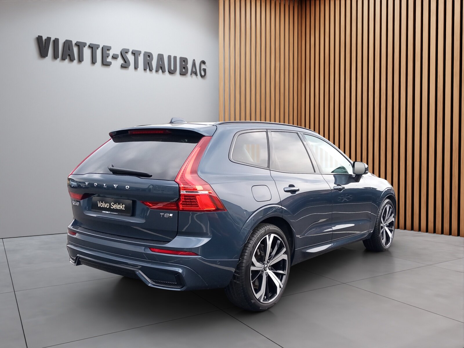VOLVO XC60 2.0 T8 TE XCLUSIVE Ultra Dark eAWD, Plug-in-Hybrid Benzin/Elektro, Occasion / Gebraucht, Automatik - 4