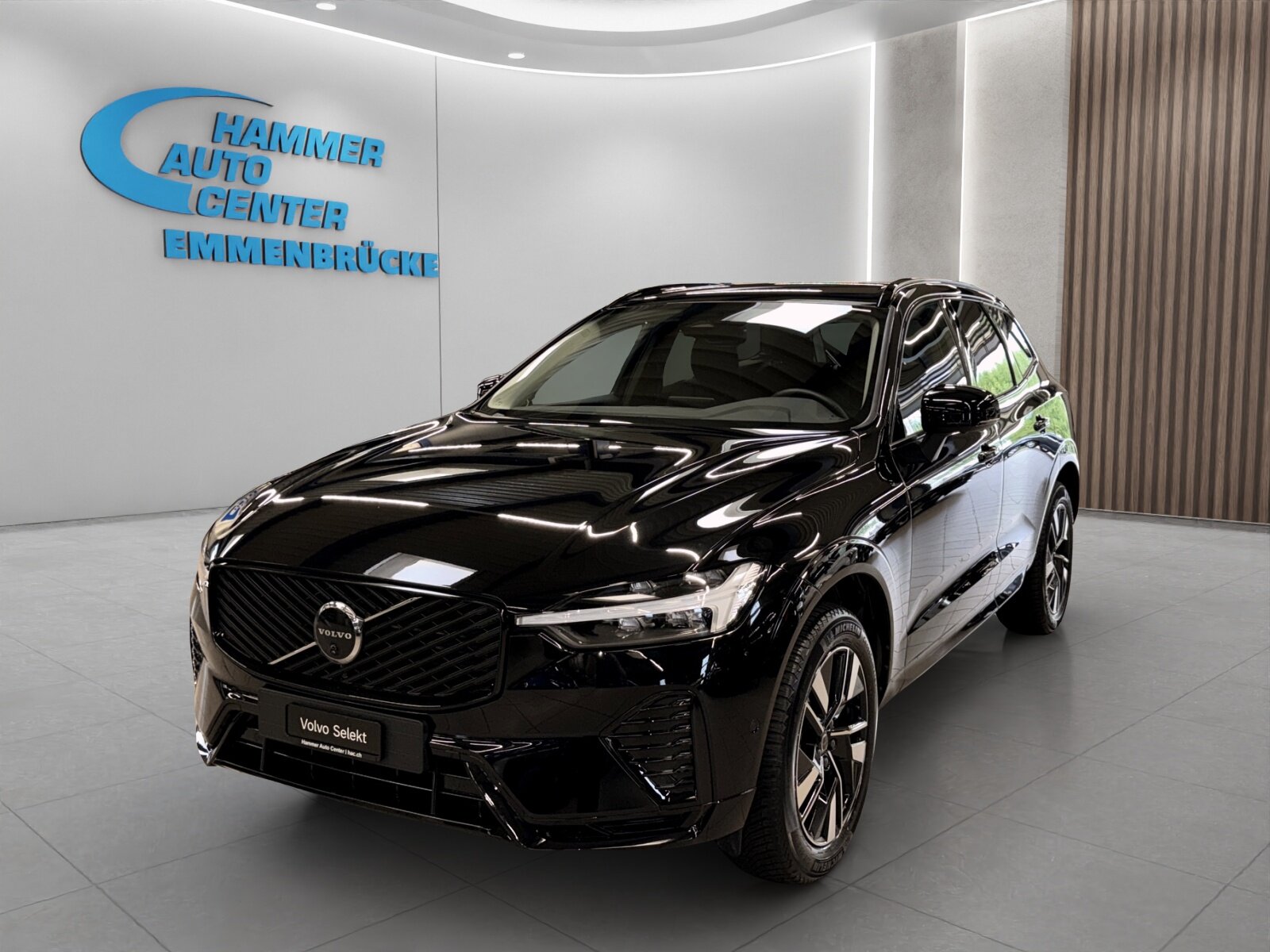 VOLVO XC60 2.0 B5 MH Plus Dark AWD