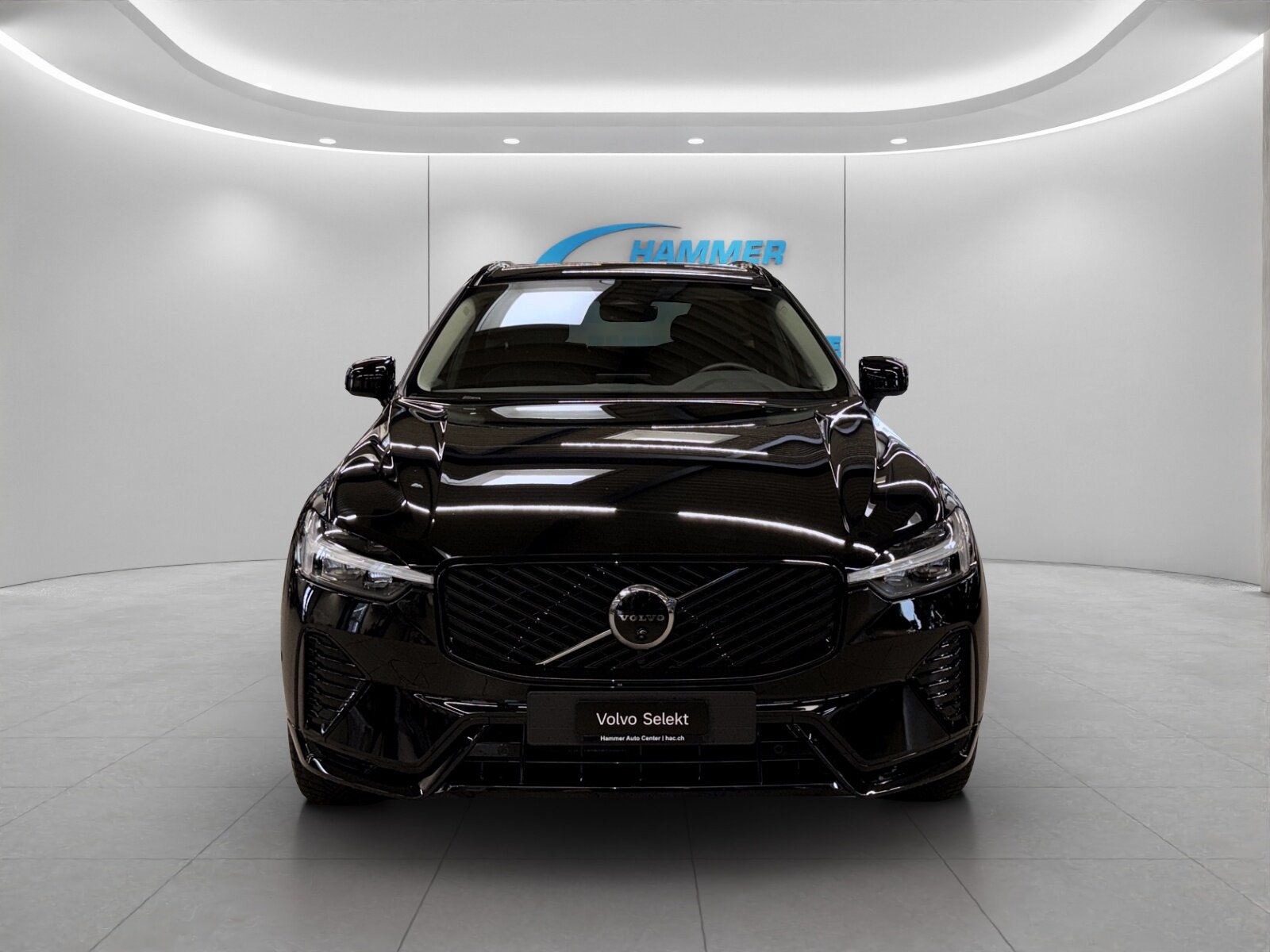 VOLVO XC60 2.0 B5 MH Plus Dark AWD, Mild-Hybrid Benzin/Elektro, Occasion / Gebraucht, Automatik - 4
