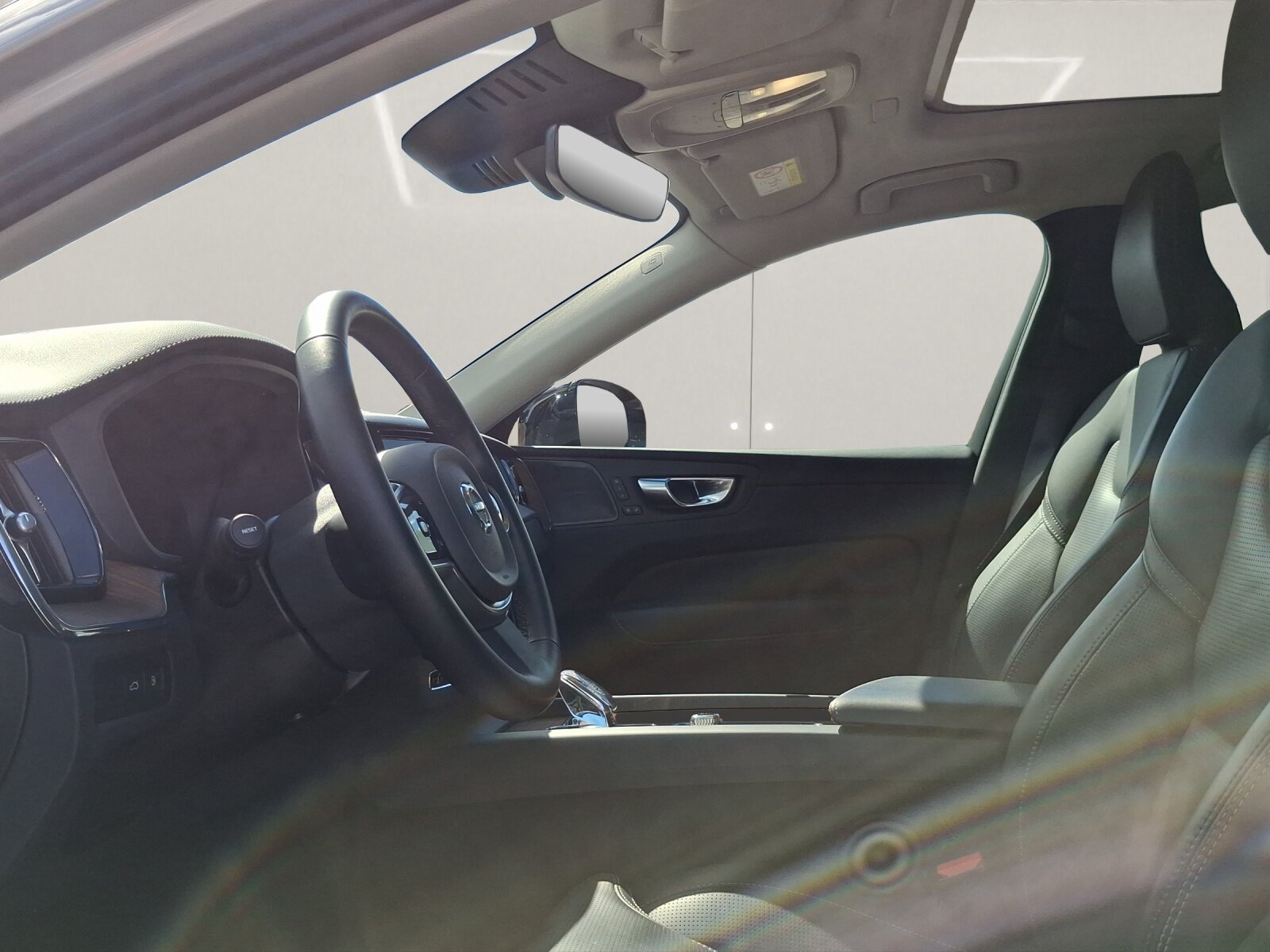 VOLVO XC60 2.0 T8 TE Ultimate Dark eAWD, Hybride Rechargeable Essence/Électricité, Occasion / Utilisé, Automatique - 6
