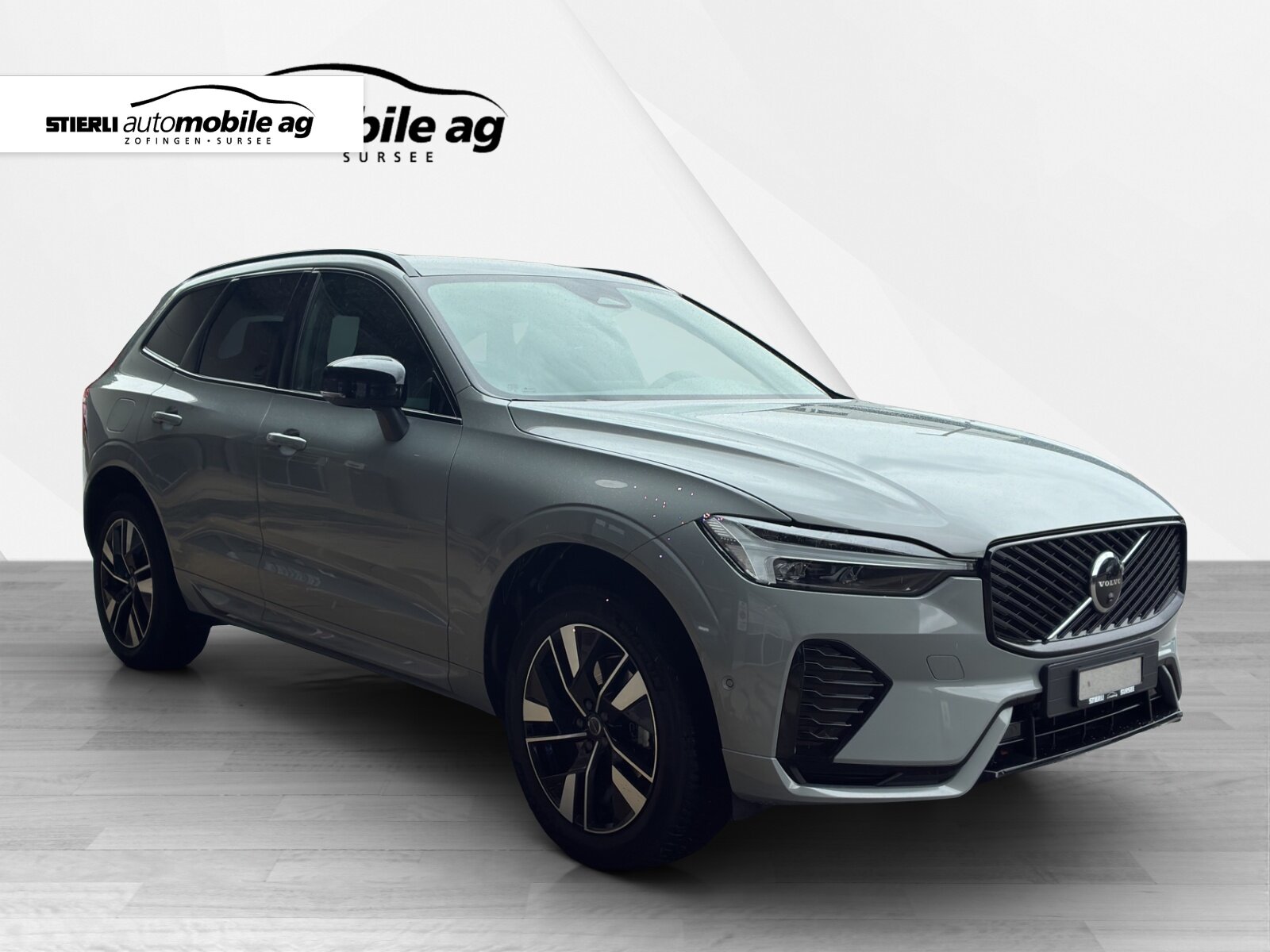 VOLVO XC60 2.0 B5 MH Plus Dark AWD, Hybride Léger Essence/Électricité, Occasion / Utilisé, Automatique - 3