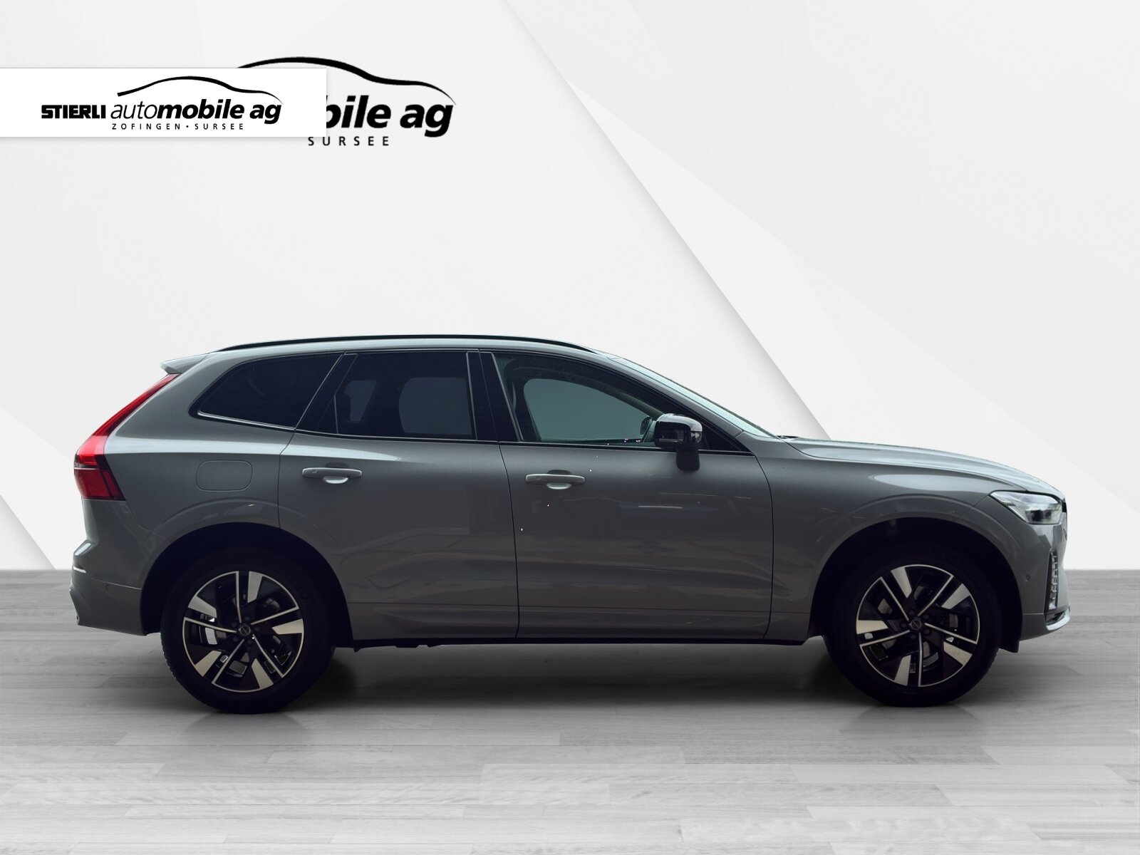 VOLVO XC60 2.0 B5 MH Plus Dark AWD, Hybride Léger Essence/Électricité, Occasion / Utilisé, Automatique - 4
