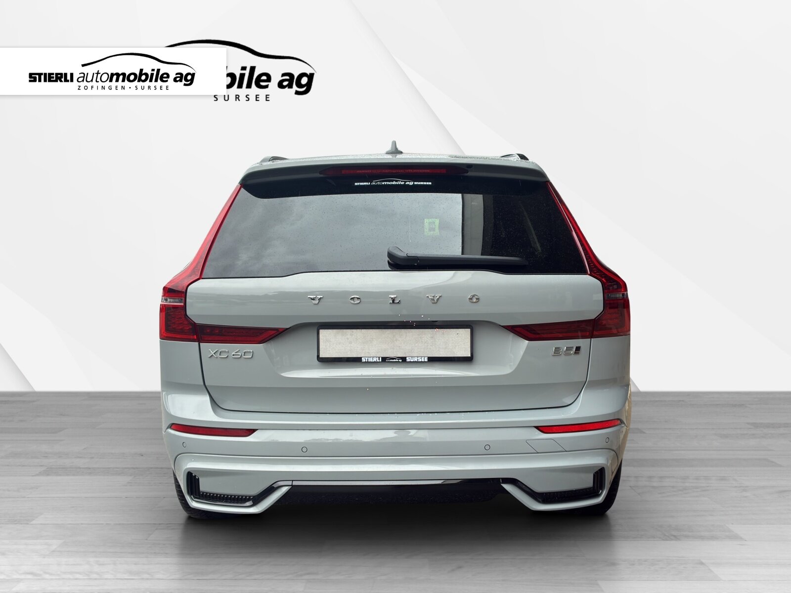 VOLVO XC60 2.0 B5 MH Plus Dark AWD, Hybride Léger Essence/Électricité, Occasion / Utilisé, Automatique - 6