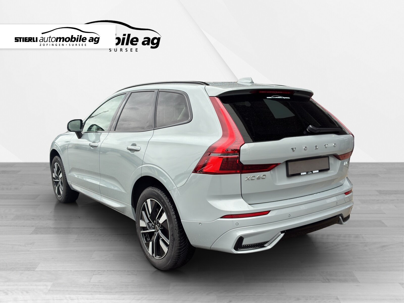 VOLVO XC60 2.0 B5 MH Plus Dark AWD, Hybride Léger Essence/Électricité, Occasion / Utilisé, Automatique - 7