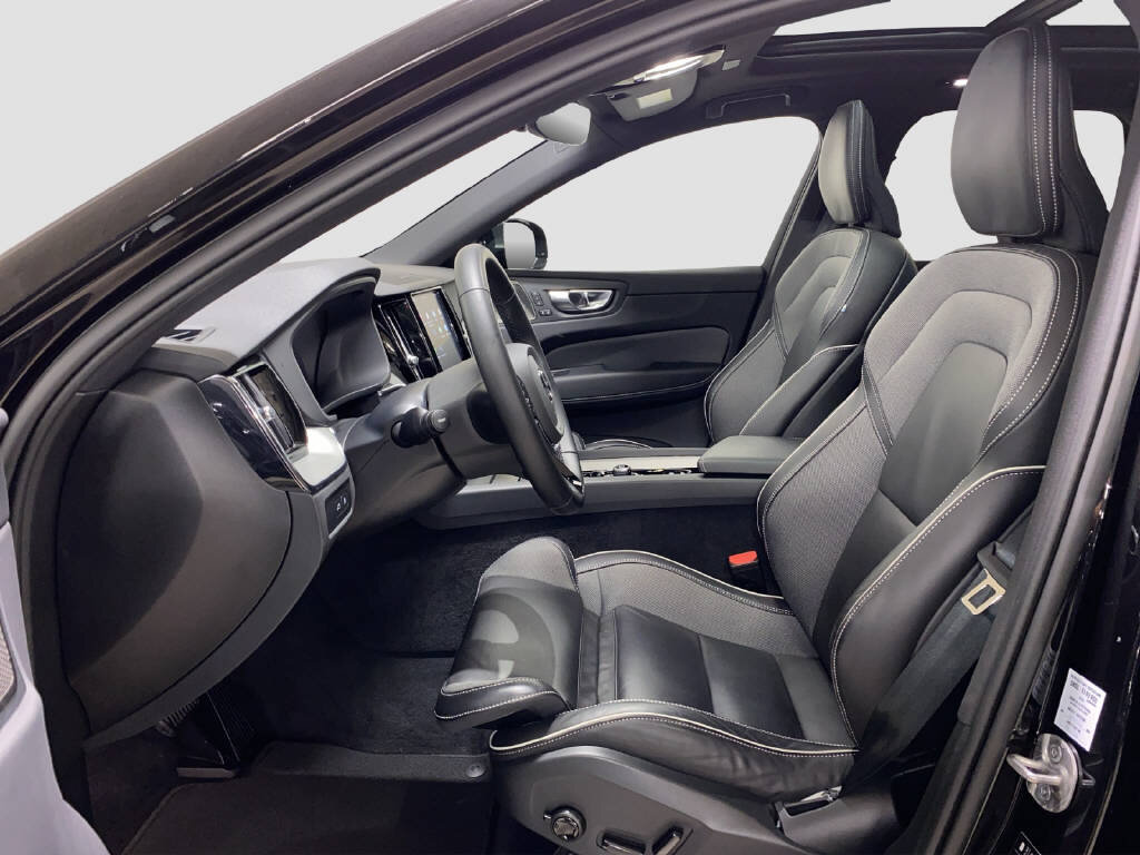 VOLVO XC60 2.0 T6 TE Plus Dark eAWD, Plug-in-Hybrid Petrol/Electric, Second hand / Used, Automatic - 6