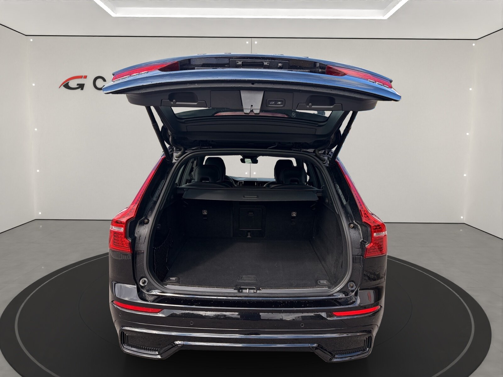 VOLVO XC60 2.0 B5 MH R-Design AWD, Mild-Hybrid Diesel/Electric, Second hand / Used, Automatic - 6