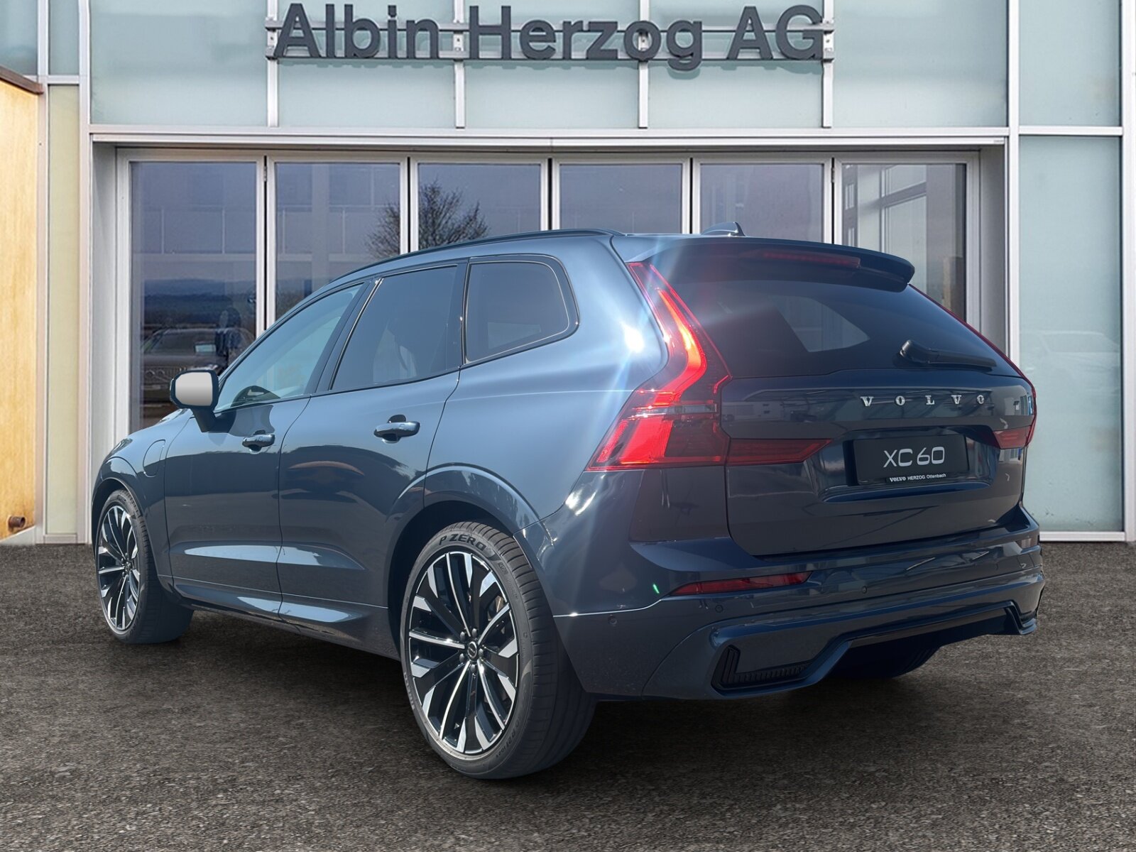 VOLVO XC60 2.0 T8 TE Ultra Dark eAWD, Plug-in-Hybrid Petrol/Electric, Second hand / Used, Automatic - 3