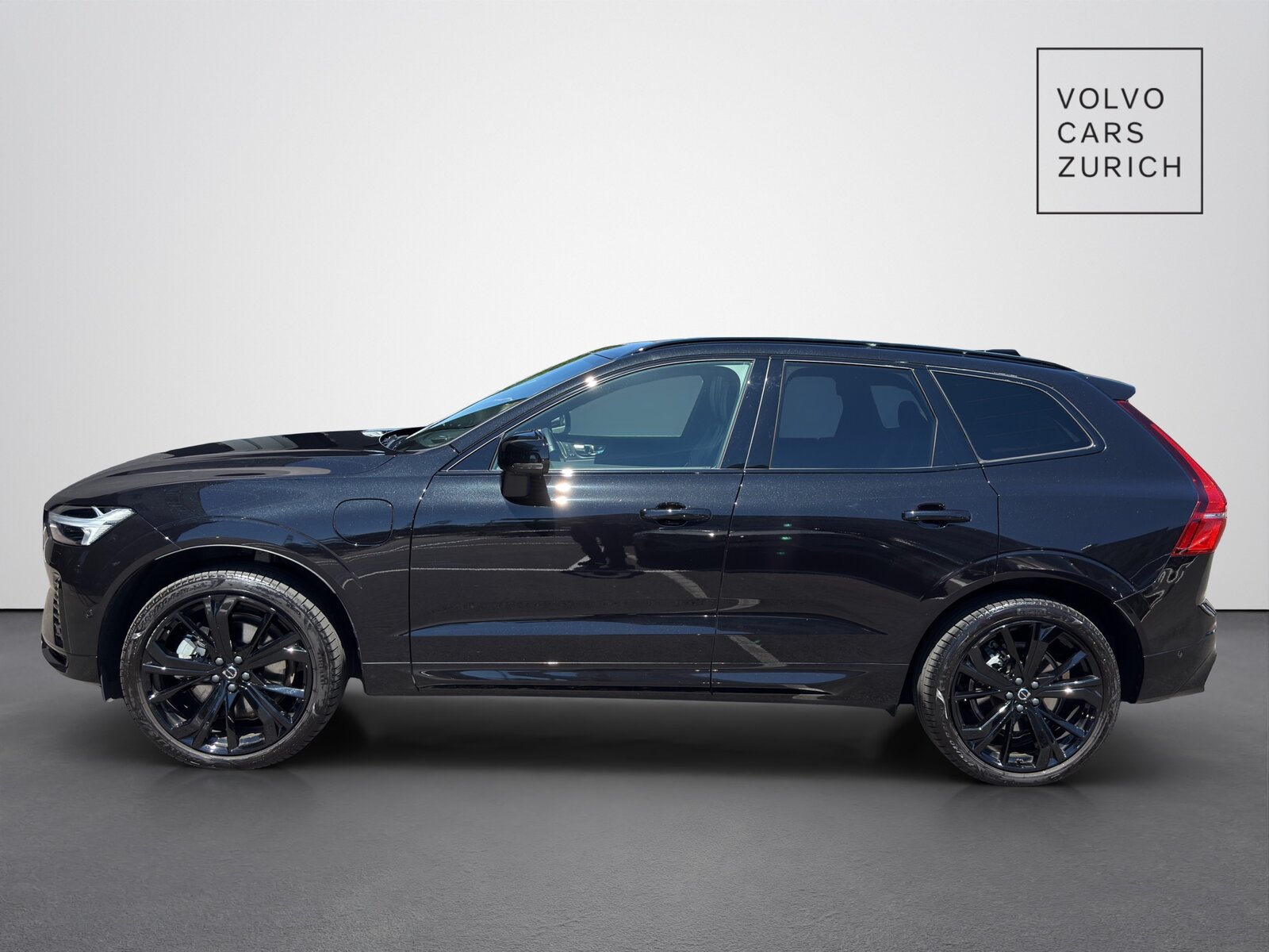 VOLVO XC60 2.0 T8 TE XCENTRIC Black Edition eAWD, Plug-in-Hybrid Petrol/Electric, Second hand / Used, Automatic - 3