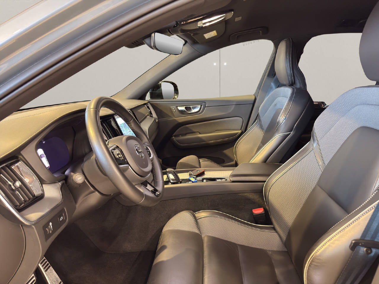 VOLVO XC60 2.0 B5 MH R-Design AWD, Mild-Hybrid Diesel/Elektro, Occasion / Gebraucht, Automatik - 5