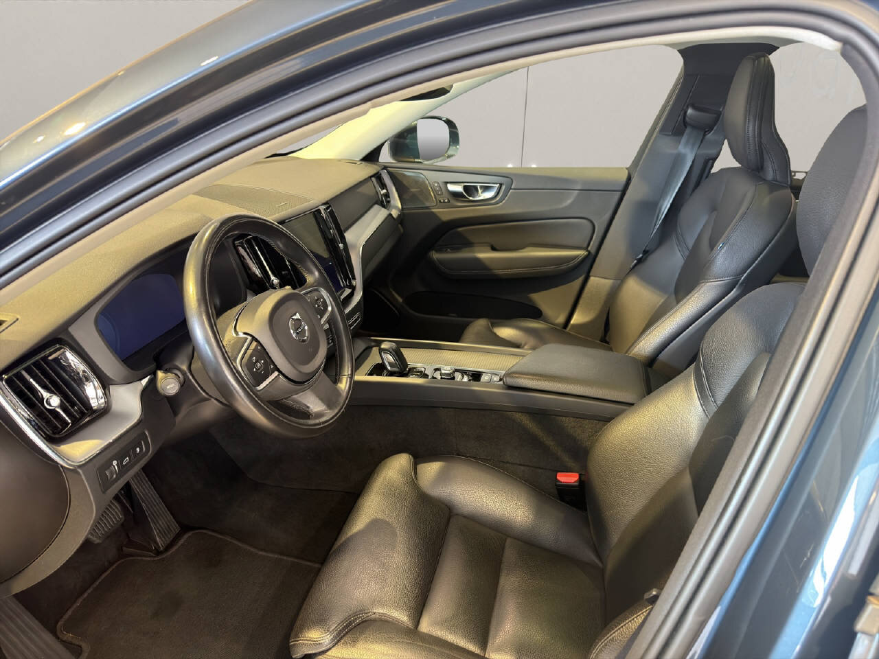 VOLVO XC60 2.0 T8 TE Inscription eAWD, Plug-in-Hybrid Petrol/Electric, Second hand / Used, Automatic - 5
