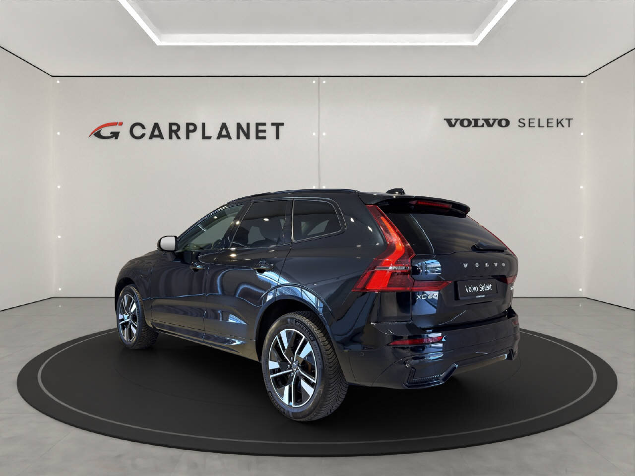 VOLVO XC60 2.0 T6 TE Plus Dark eAWD, Plug-in-Hybrid Benzin/Elektro, Occasion / Gebraucht, Automatik - 4