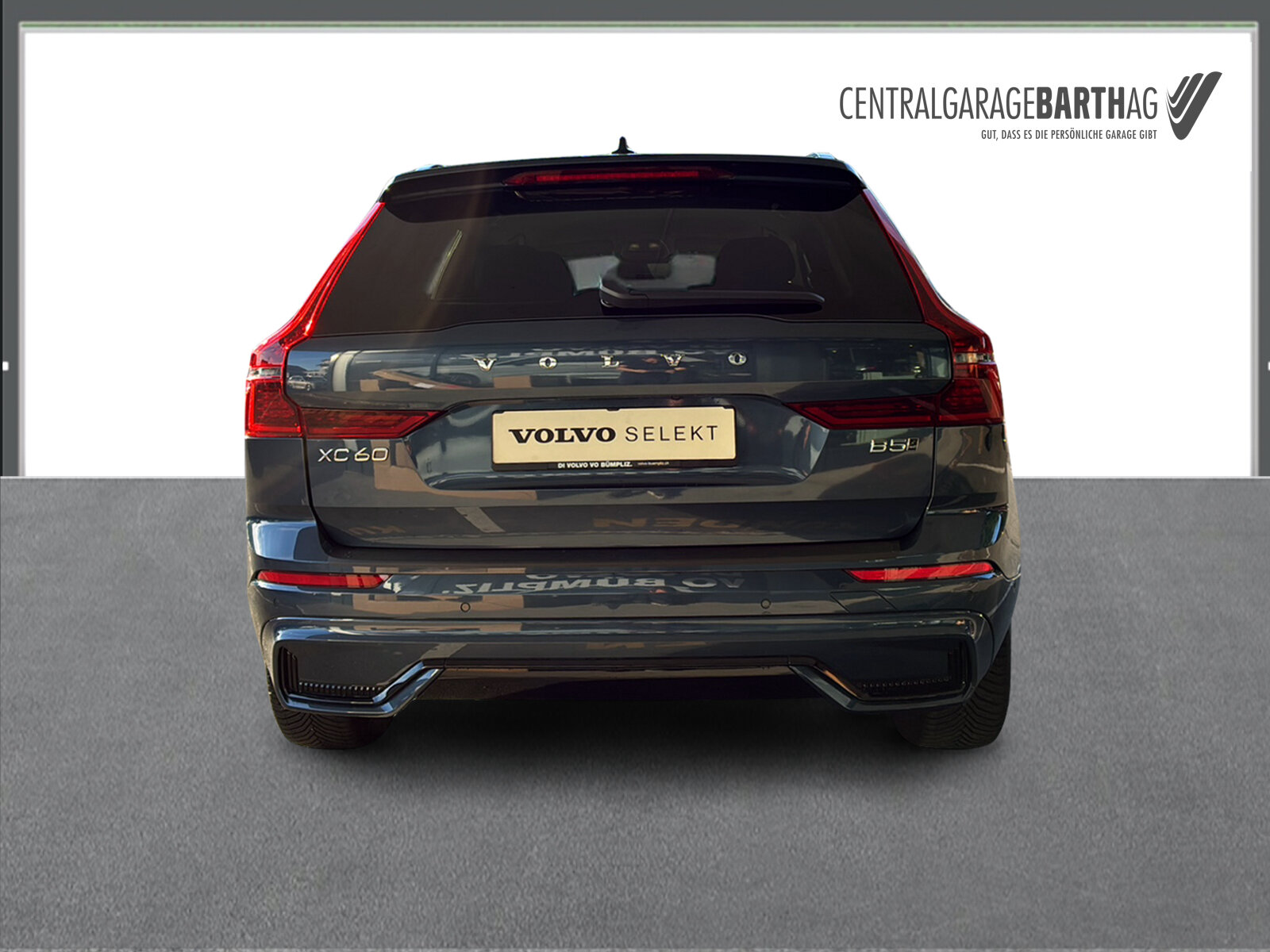 VOLVO XC60 2.0 B5 MH Plus Dark AWD, Mild-Hybrid Benzin/Elektro, Occasion / Gebraucht, Automatik - 5