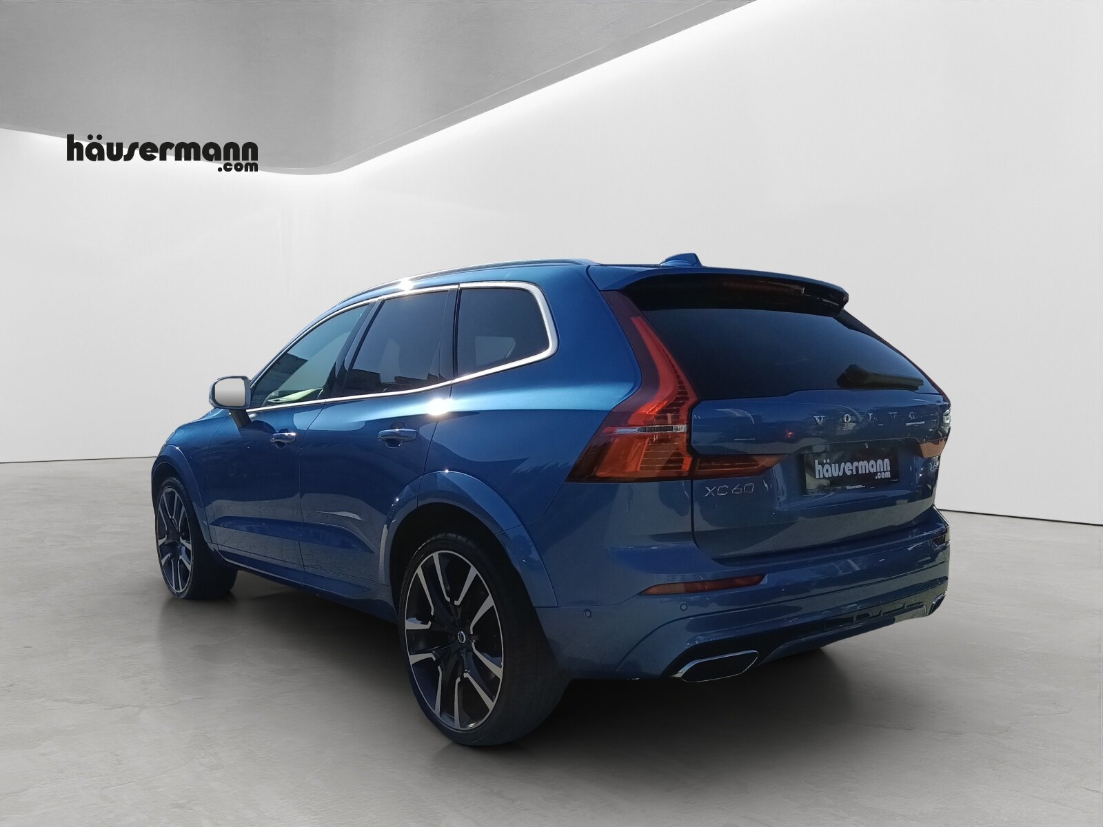VOLVO XC60 2.0 T6 R-Design AWD, Petrol, Second hand / Used, Automatic - 4