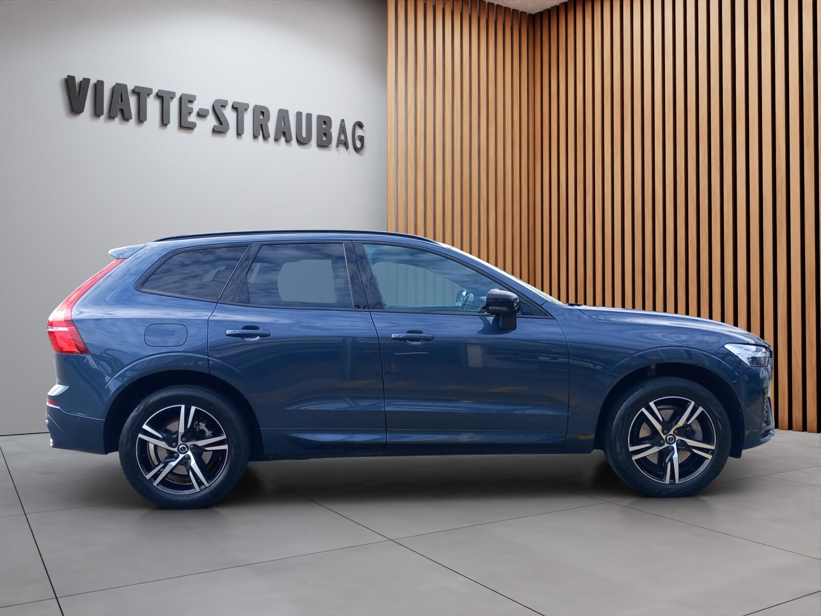 VOLVO XC60 2.0 B5 MH R-Design AWD, Hybride Leggero Benzina/Elettrica, Occasioni / Usate, Automatico - 7
