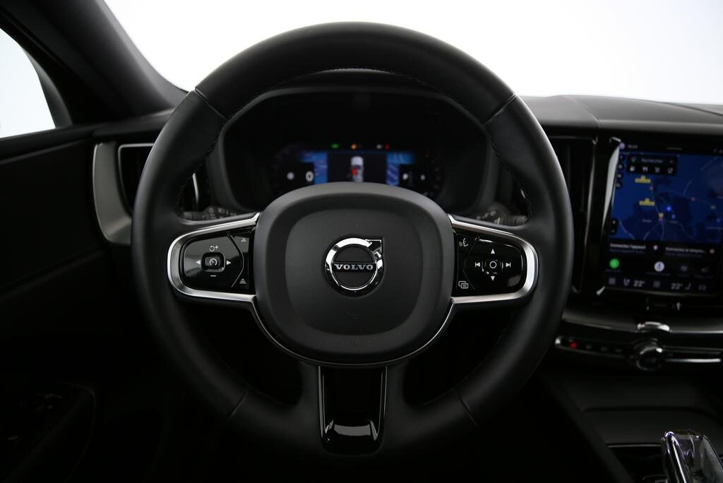 VOLVO XC60 2.0 B4 MH Plus Dark AWD, Mild-Hybrid Diesel/Electric, Second hand / Used, Automatic - 5