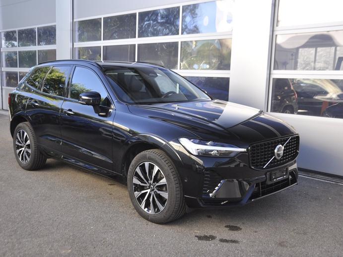 VOLVO XC60 B5 Benzin Mild Hybrid AWD Plus Dark Geartronic, Mild-Hybrid Benzin/Elektro, Occasion / Gebraucht, Automatik
