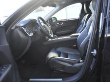 VOLVO XC60 B5 Benzin Mild Hybrid AWD Plus Dark Geartronic, Mild-Hybrid Benzin/Elektro, Occasion / Gebraucht, Automatik - 5