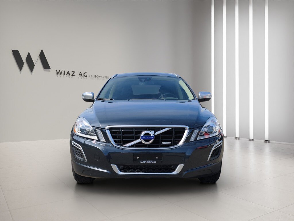 VOLVO XC60 2.4 D5 Kinetic R-Design AWD, Diesel, Second hand / Used, Automatic - 2