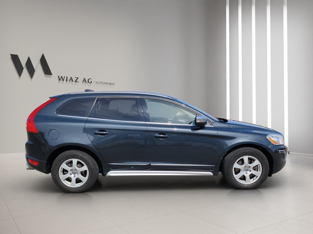 VOLVO XC60 2.4 D5 Kinetic R-Design AWD, Diesel, Second hand / Used, Automatic - 7