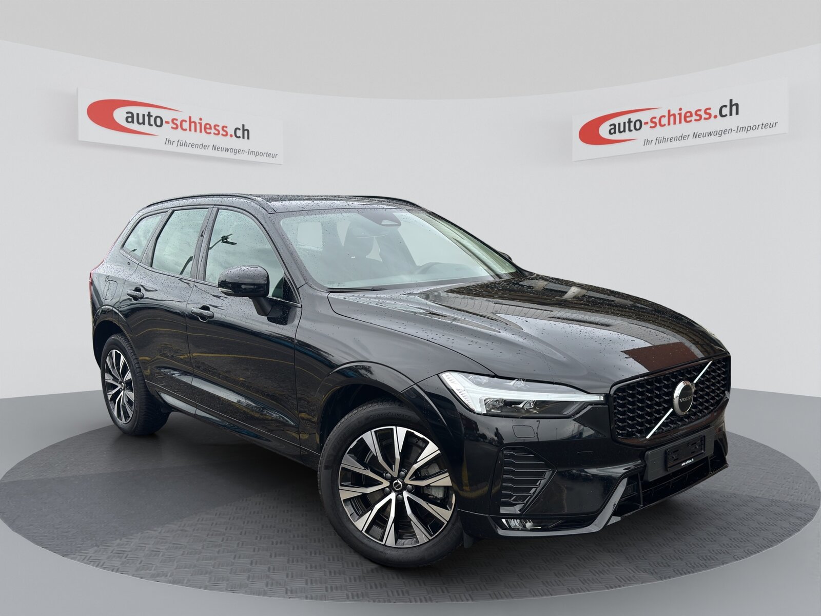 VOLVO XC60 B4 Diesel Mild Hybrid AWD Plus Dark Geartronic