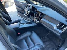VOLVO XC60 B6 Benzin Mild Hybrid AWD R-Design Geartronic, Mild-Hybrid Petrol/Electric, Second hand / Used, Automatic - 7