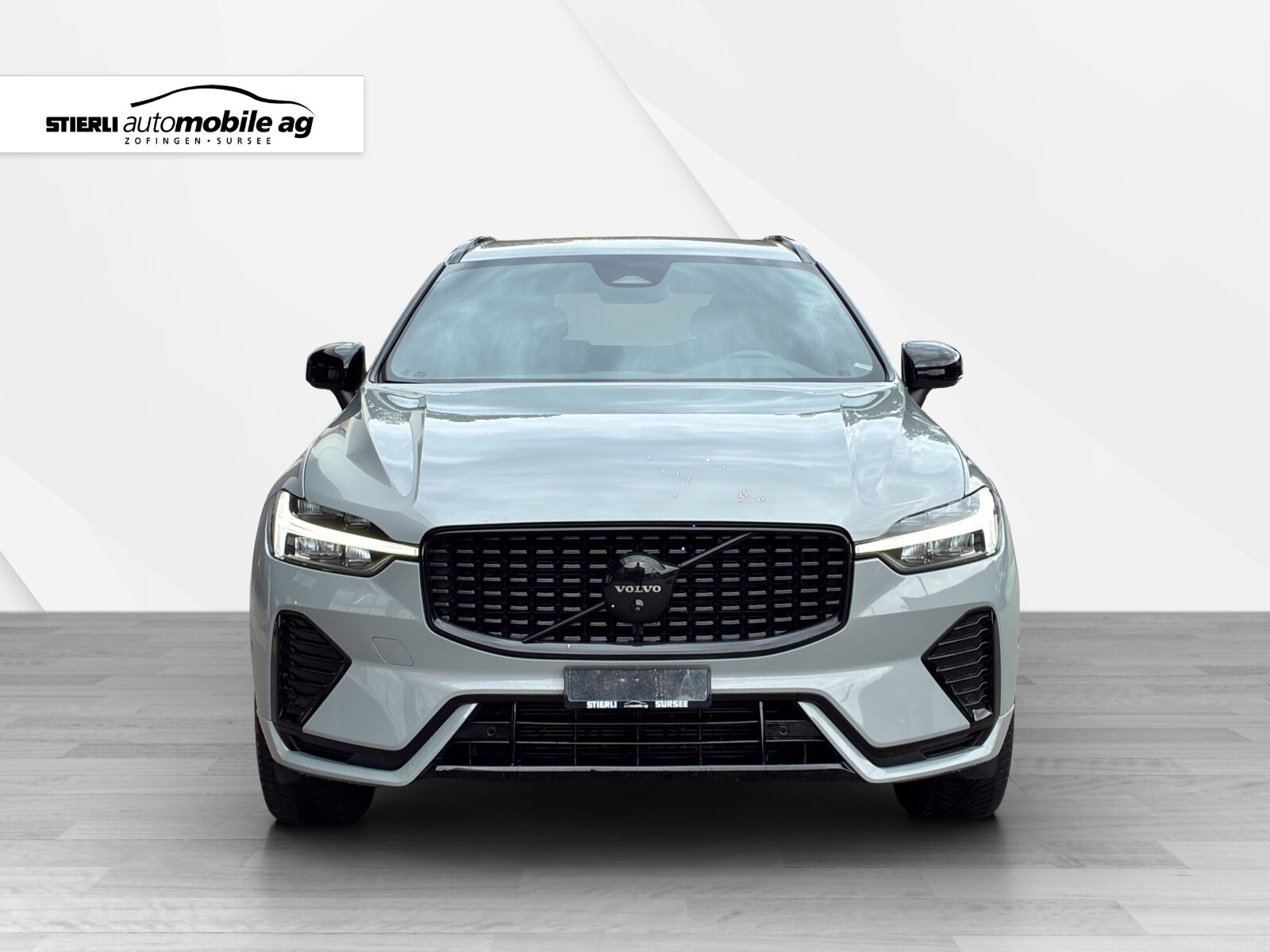 VOLVO XC60 2.0 B5 MH Plus Dark AWD, Mild-Hybrid Petrol/Electric, Second hand / Used, Automatic - 2